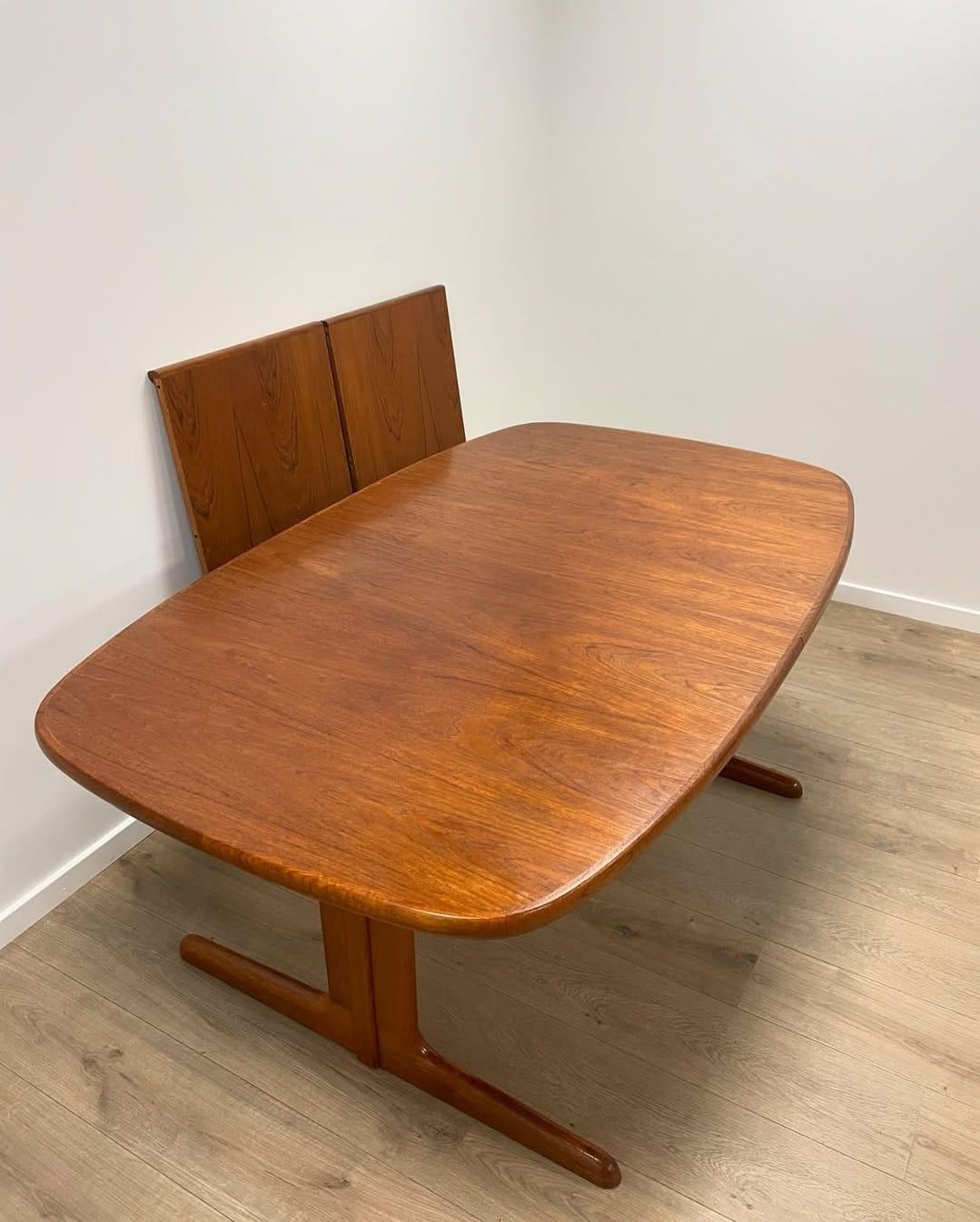 Dining table with extensions, Skovby Møbler, Denmark 1960s In Good Condition In Torino, IT