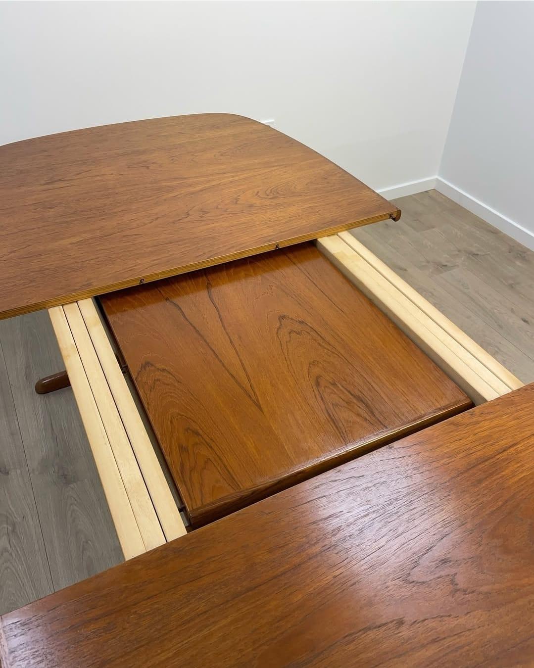 Mid-20th Century Dining table with extensions, Skovby Møbler, Denmark 1960s