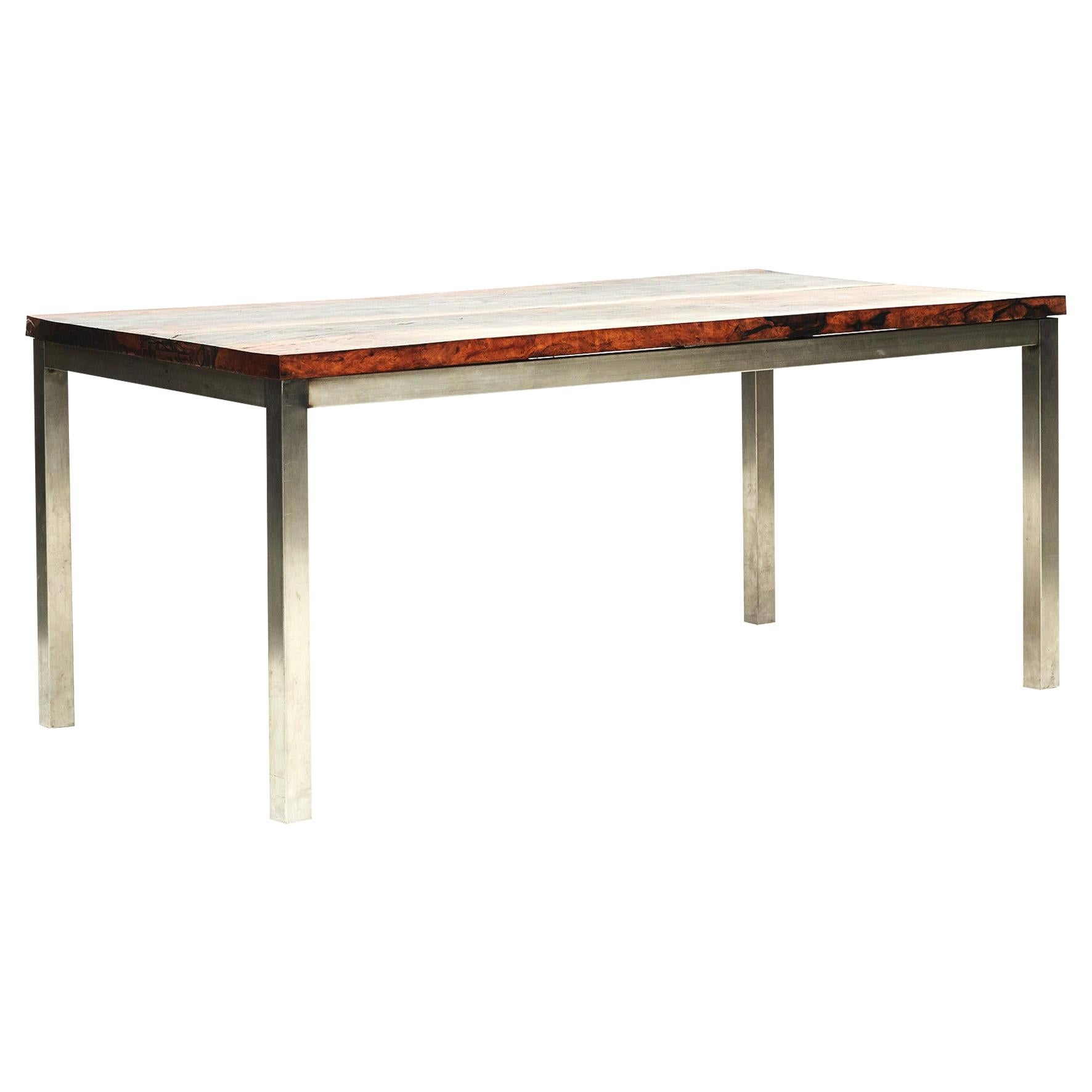Table de salle à manger avec plateau en bois dur Narra et base chromée
