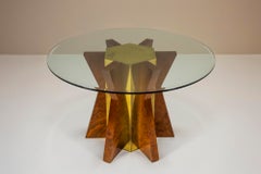 Table de salle à manger avec plateau rond en verre attribuée à Tommaso Barbi, Italie, années 1970