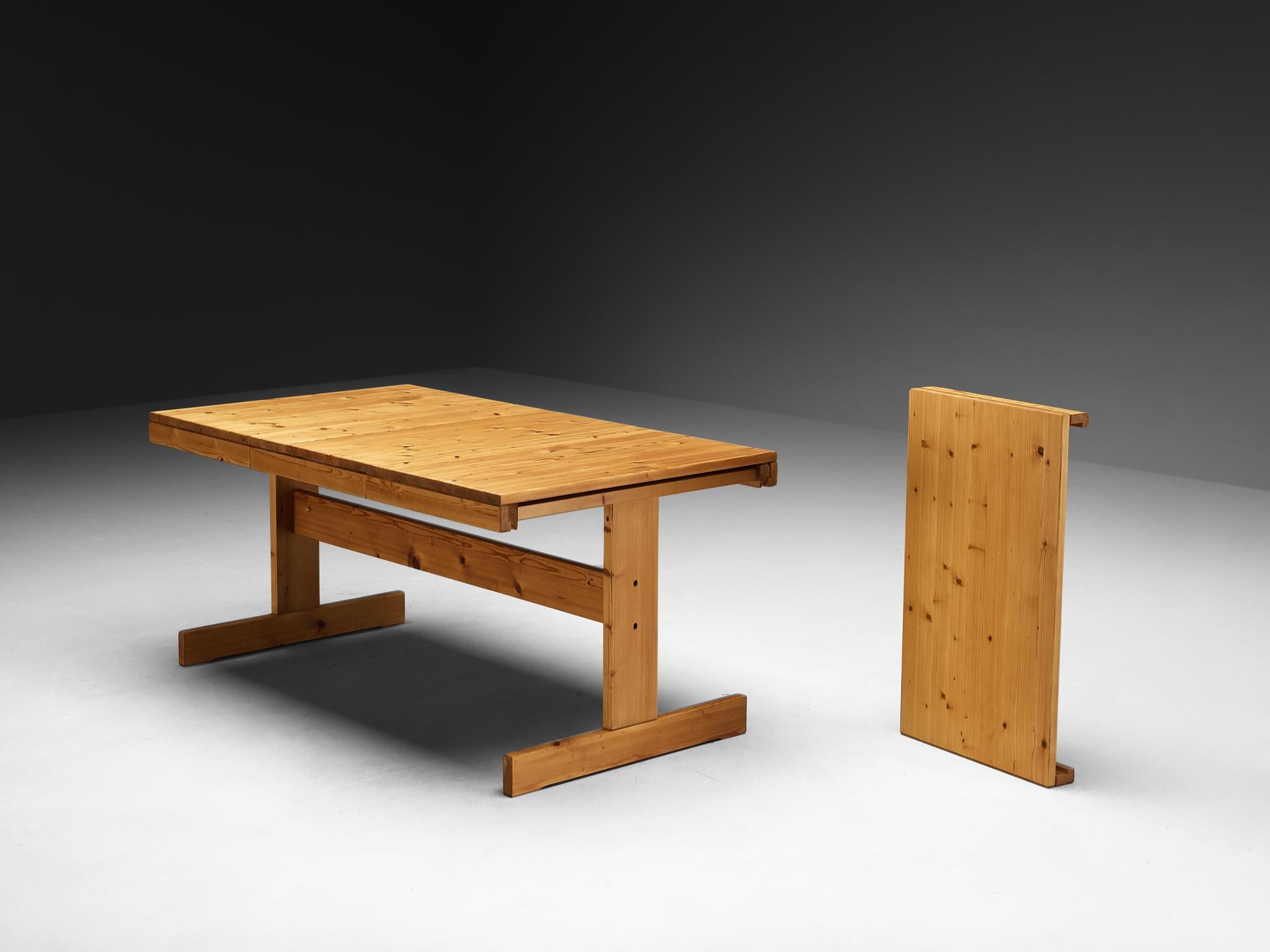 Dining Table with Trestle Base in Solid Pine Wood For Sale 1