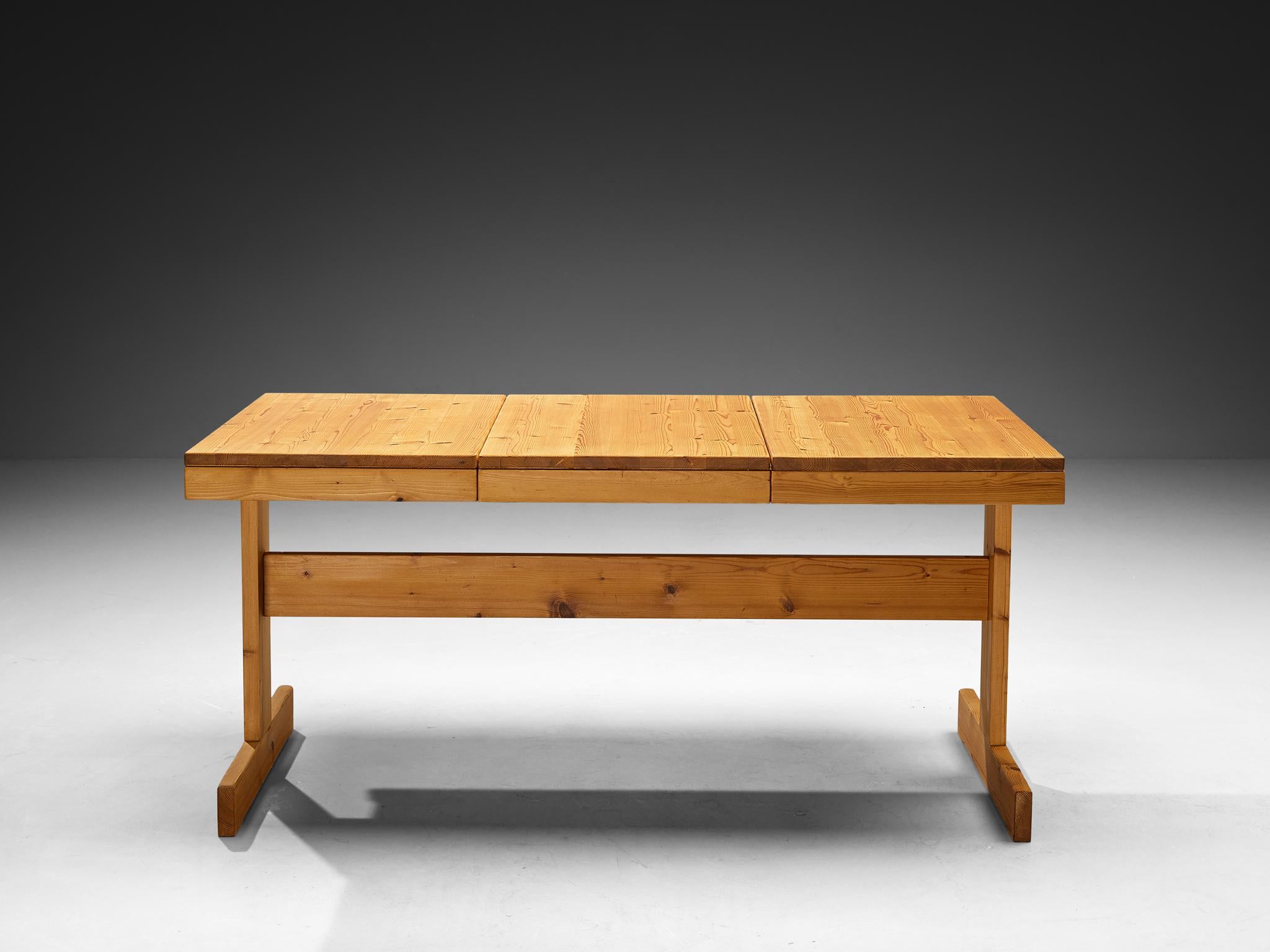 Dining Table with Trestle Base in Solid Pine Wood For Sale 3