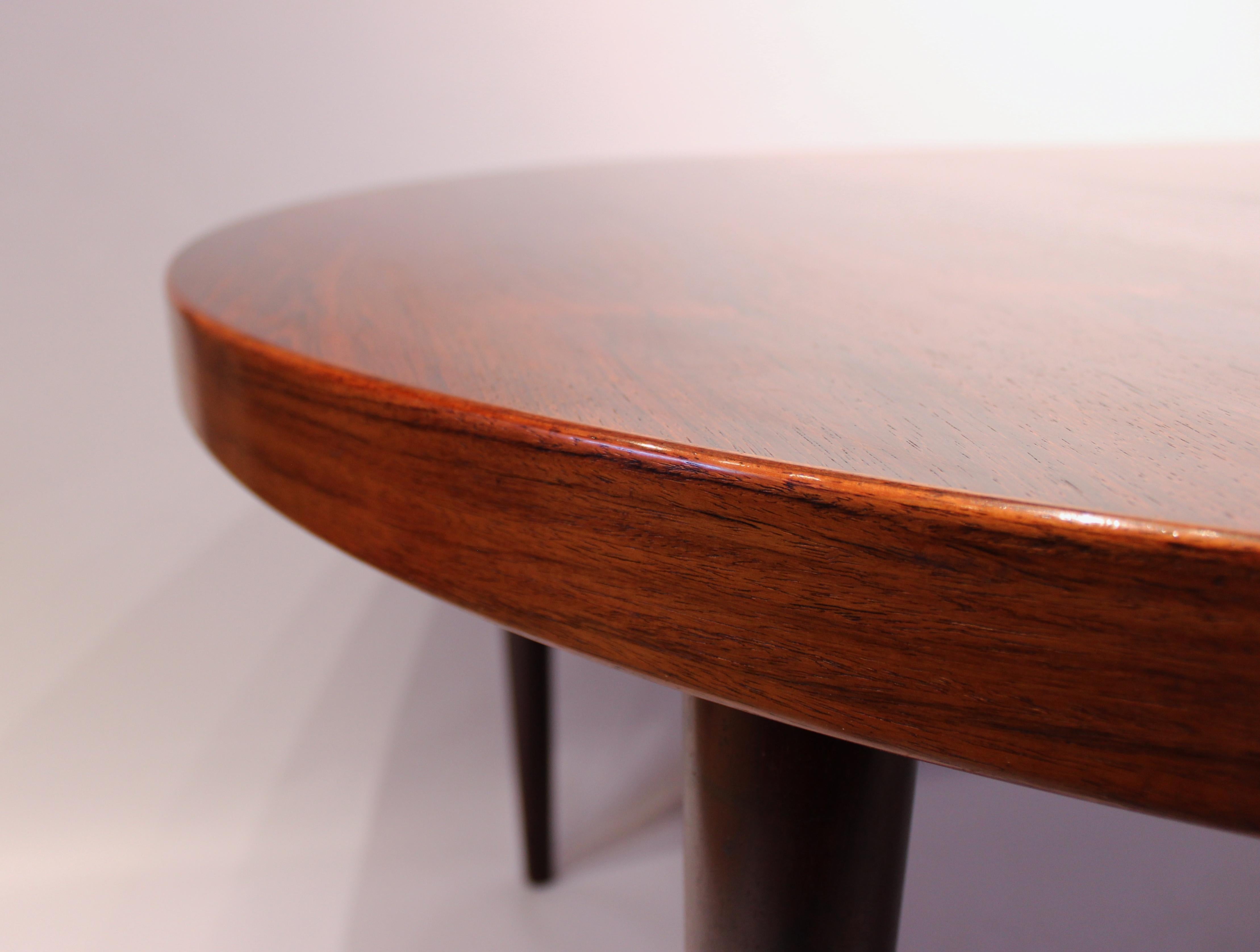 Scandinavian Modern Dining Table with Two Extensions in Rosewood Designed by Omann Junior, 1960s For Sale