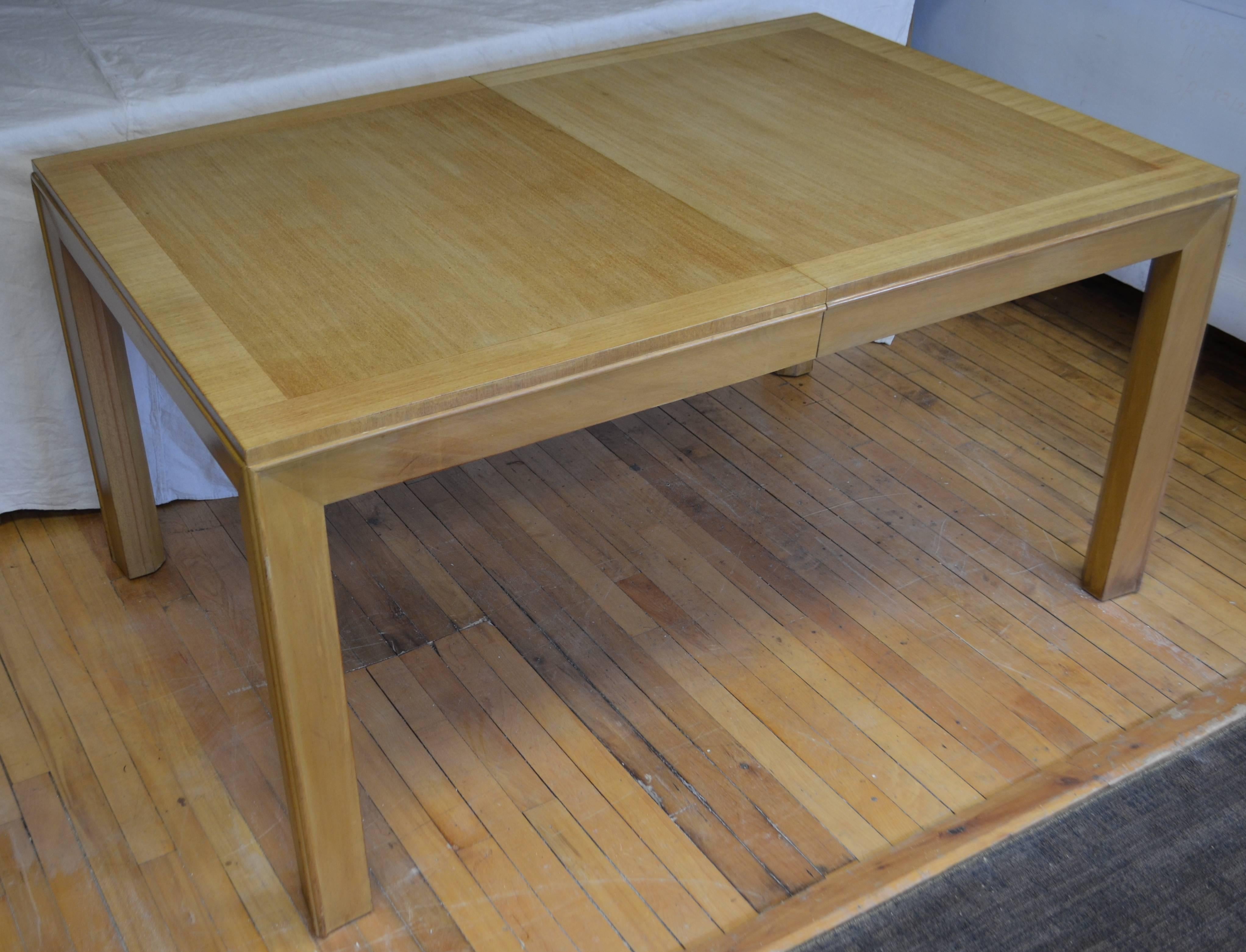 American Dining Table with Two Leaves Designed by Robsjohn-Gibbings for Widdicomb For Sale