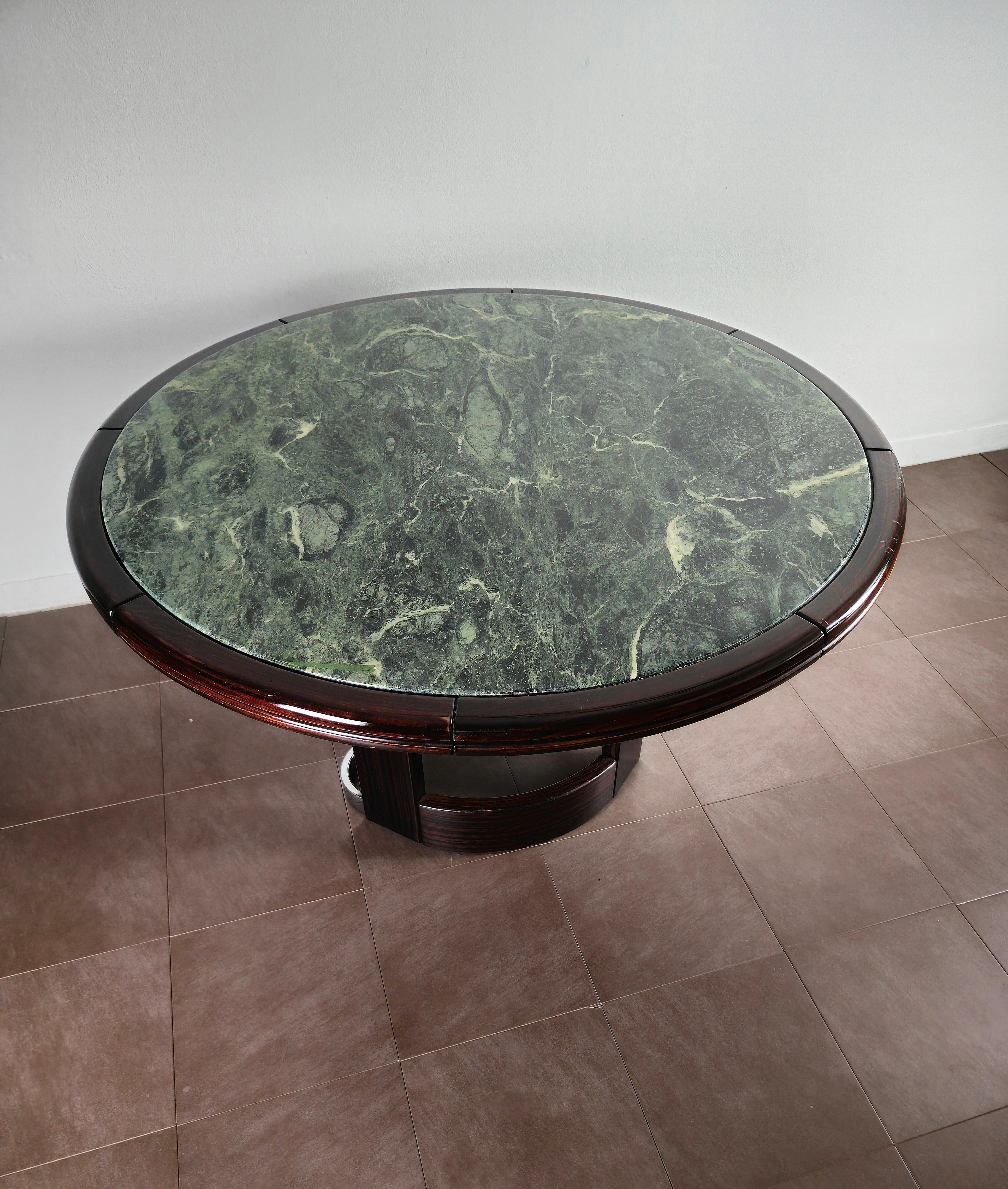 20ième siècle Table de salle à manger ronde italienne du milieu du siècle dernier en bois et marbre vert, années 1970 en vente