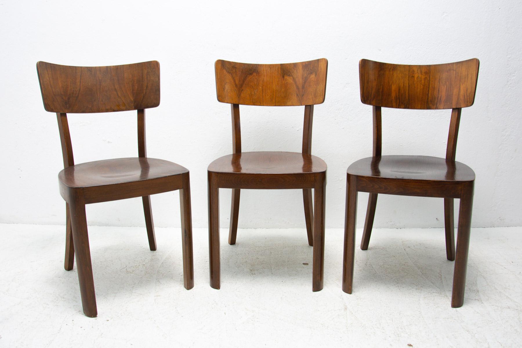 Set of three dining chairs TON, made in the Czechoslovakia in the 1950´s. It´s made of wood in walnut veneer. In very good vintage condition. Price is for the set of three.

Measures: Height: 84 cm

Seat: 44 × 44 cm

Seat height: 45 cm.