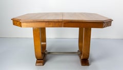 Esstisch Nussbaum mit zentraler Verlängerung  Art Déco Periode, um 1930 Frankreich