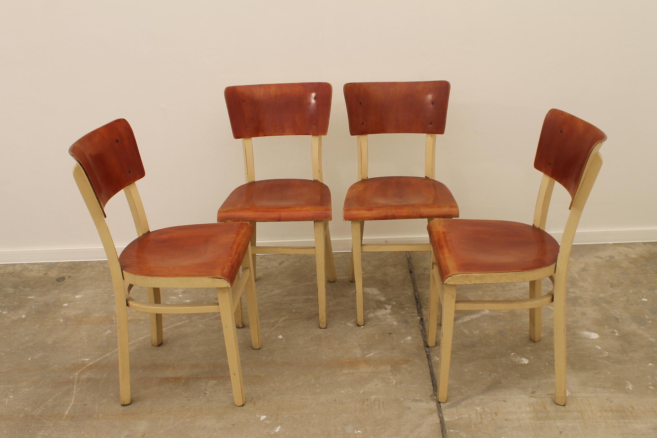 Esstischstühle aus Holz, Tschechoslowakei, 1950er Jahre, 4er Set (20. Jahrhundert)