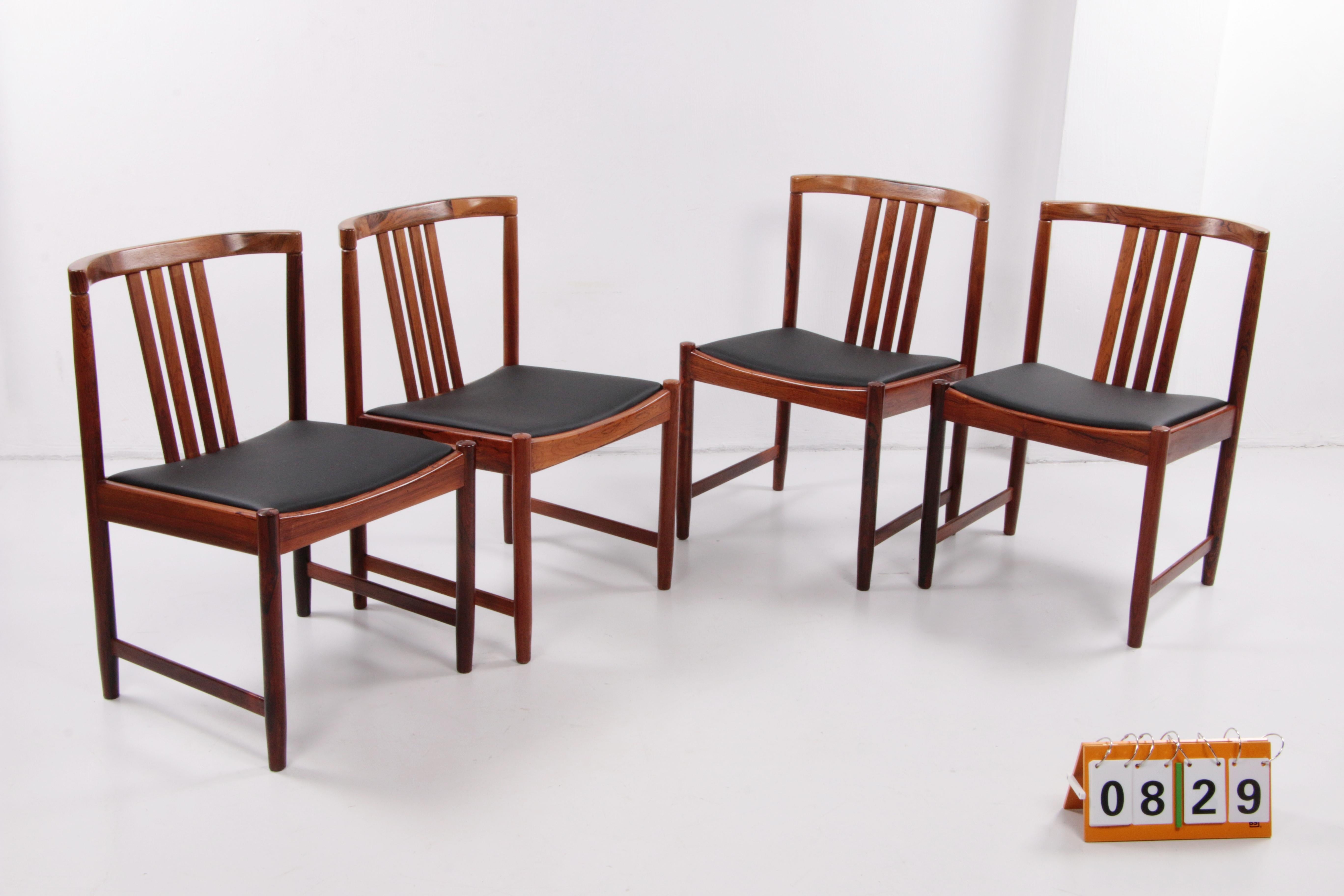 Dinner Chairs Design by Illum Wrapsø 1960 Denmark For Sale 9