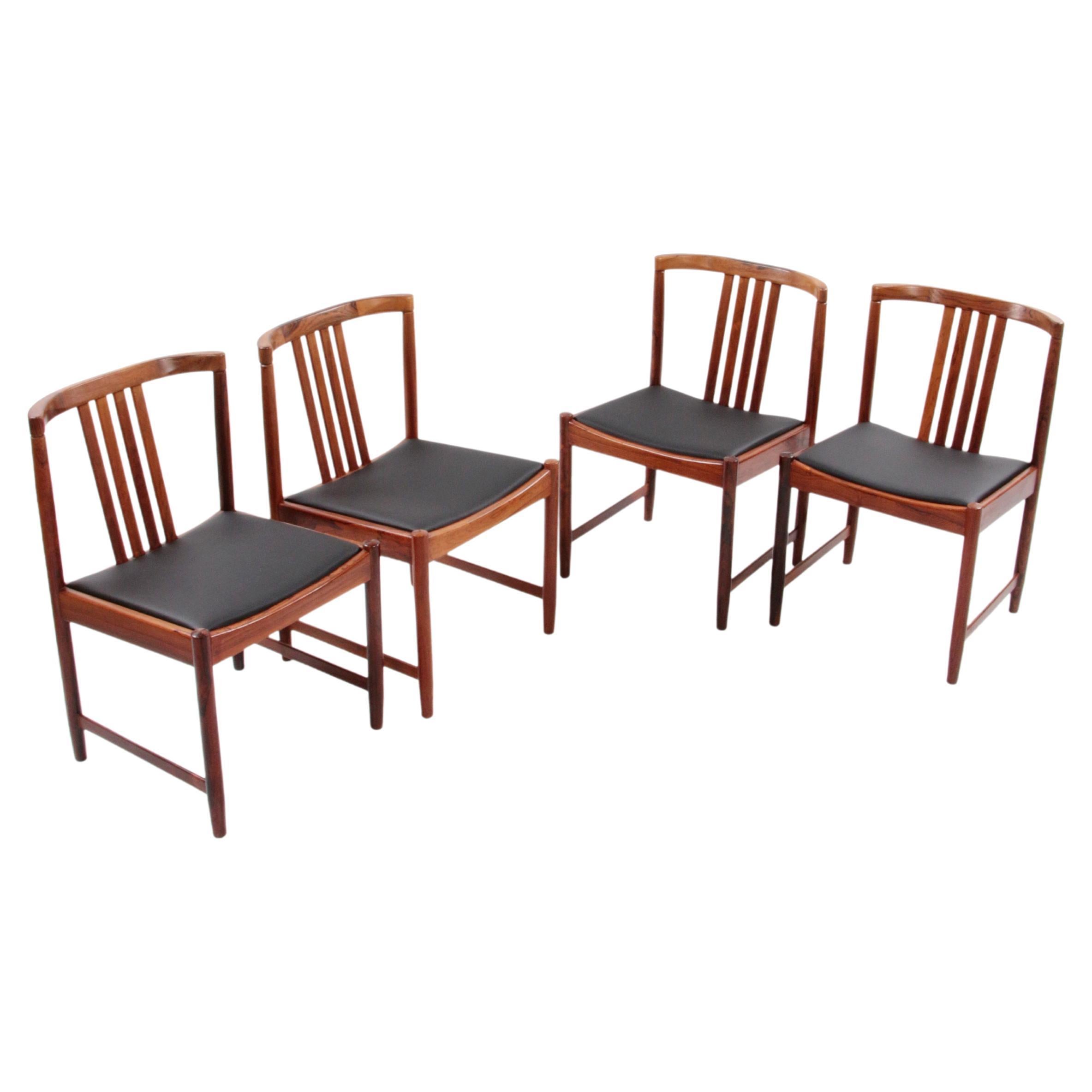 Dinner Chairs Design by Illum Wrapsø 1960 Denmark For Sale