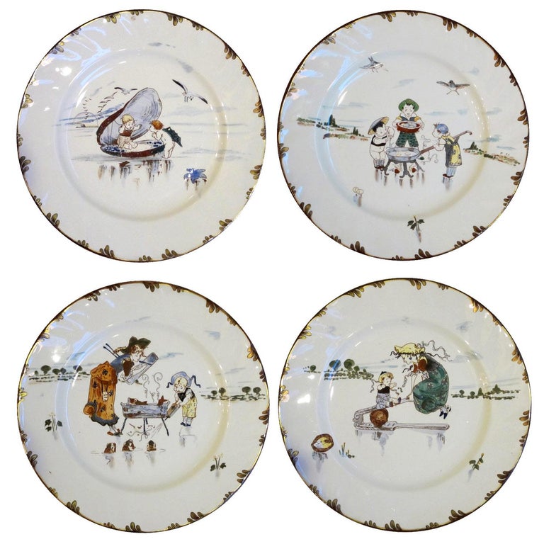 Hand-Painted Dinner Plates Hand Painted by Froment-Richard for Creil & Montereau For Sale