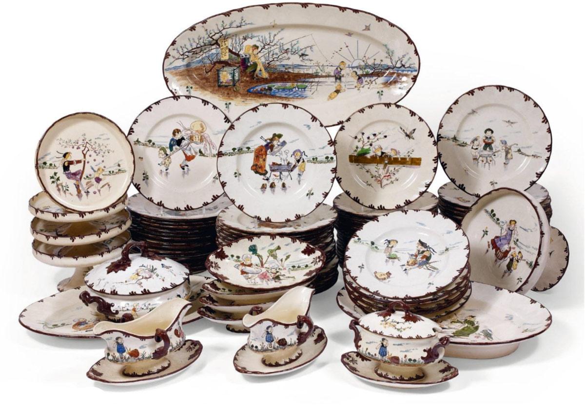 French Dinner Plates Hand Painted by Froment-Richard for Creil & Montereau For Sale