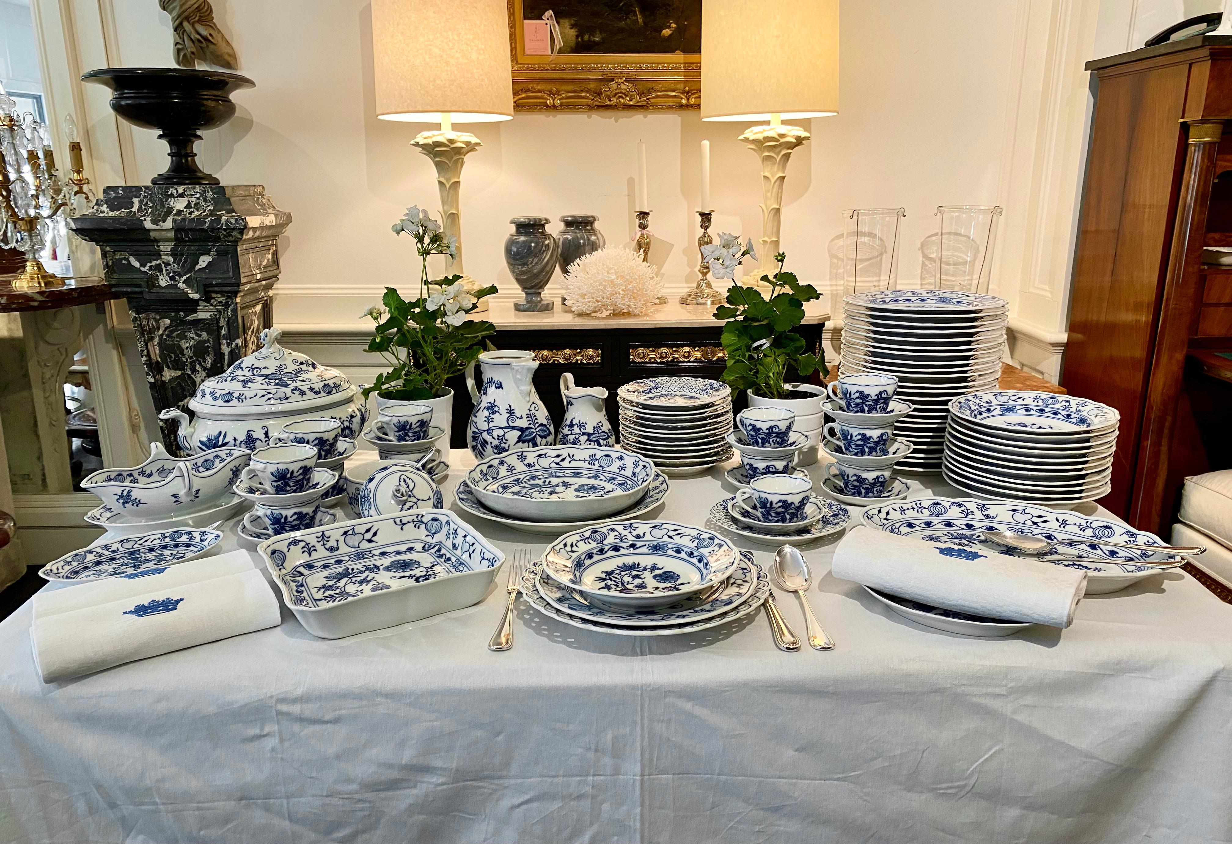Dinner Service, 86 Piece, Flow Blue and White, Classic Onion Meissen Pattern For Sale 7