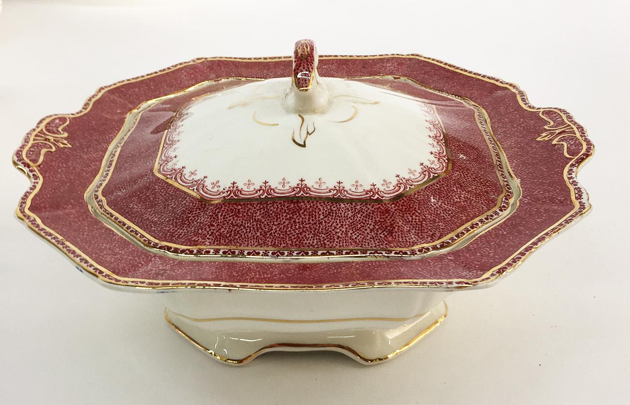 Porcelain Dinner Service, Alfred Meakin, Marlborough, England, 1907-1913, 115 pieces