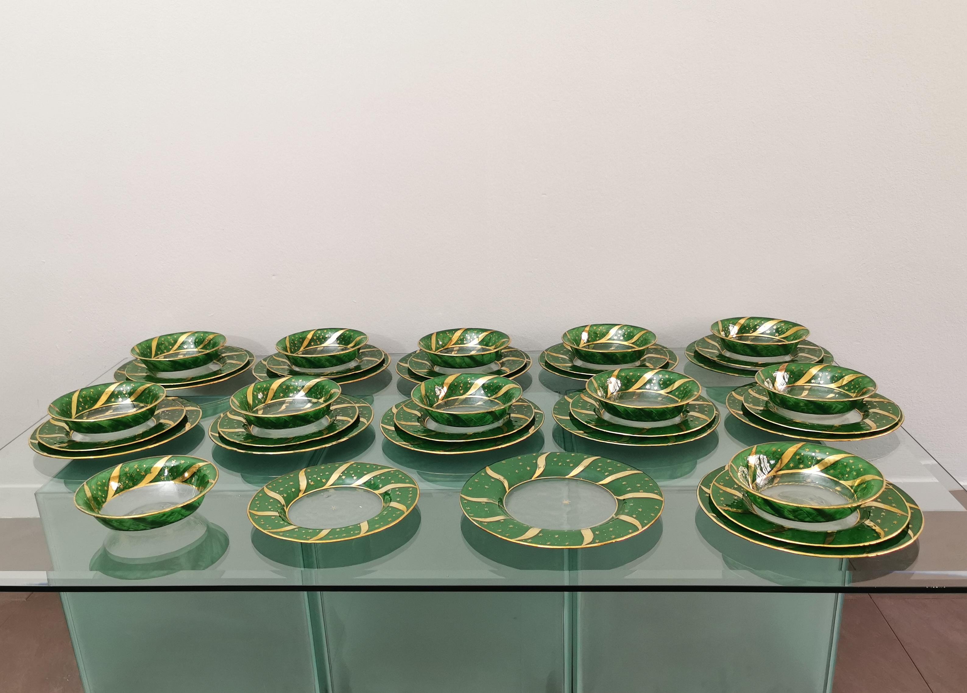 Dinner Service Decorated Glass Green Gold Midcentury Italy 1970s Set of 49 In Good Condition In Palermo, IT