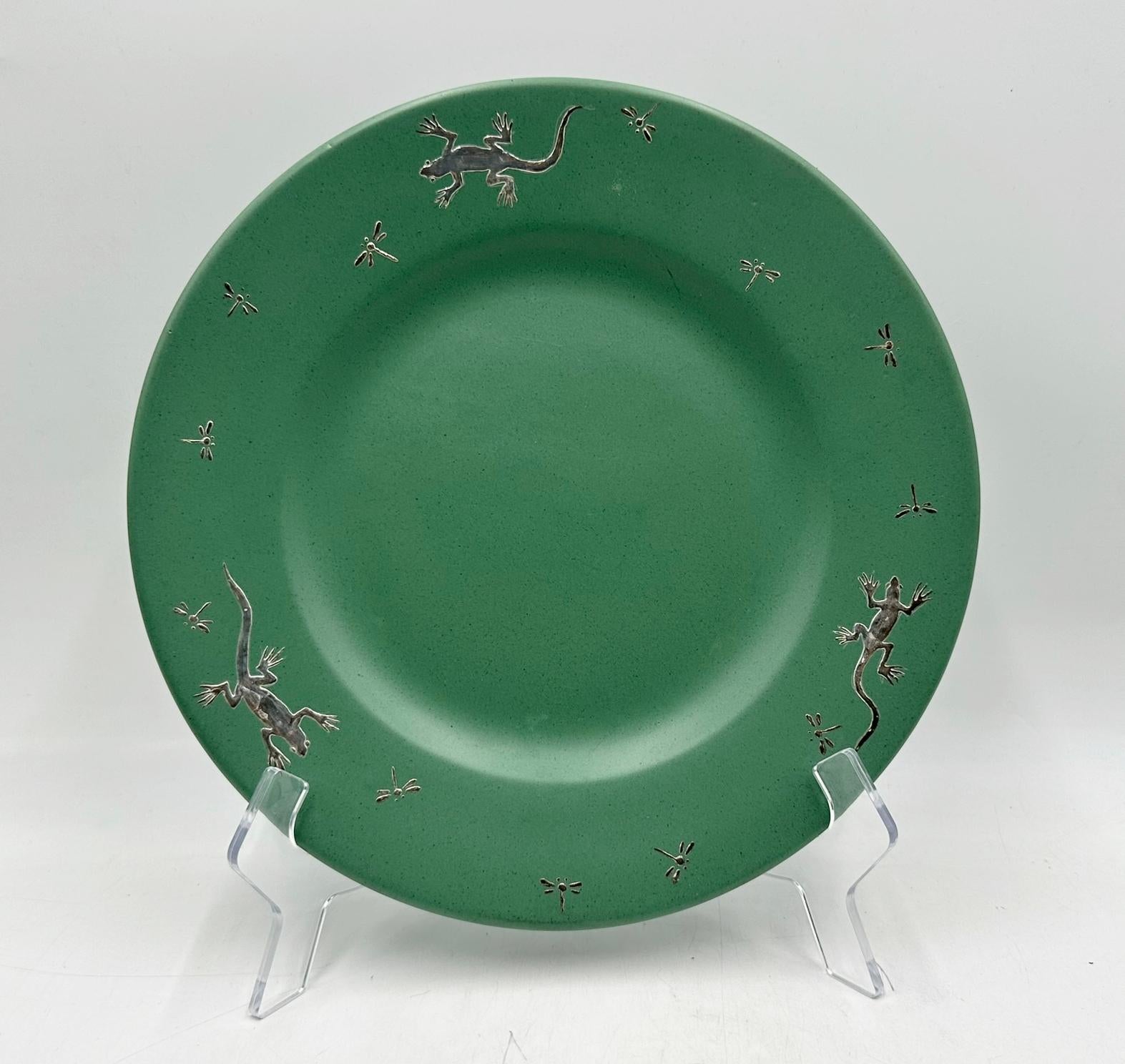 Dinner Service for 8 (40 Pieces) in Porcelain & Pure Silver by Emilia Castillo For Sale 12