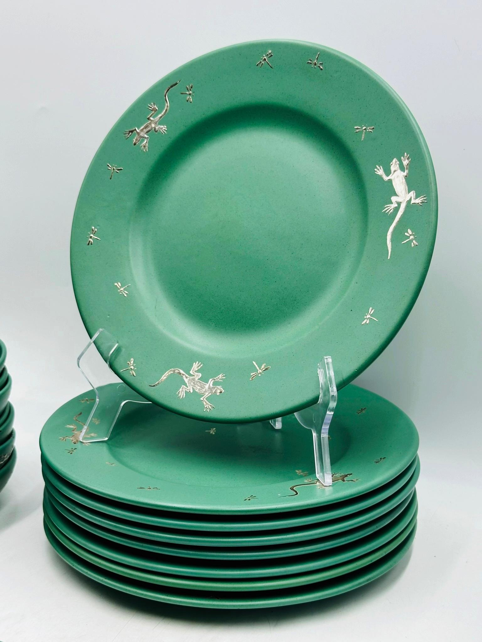 Dinner Service for 8 (40 Pieces) in Porcelain & Pure Silver by Emilia Castillo For Sale 1