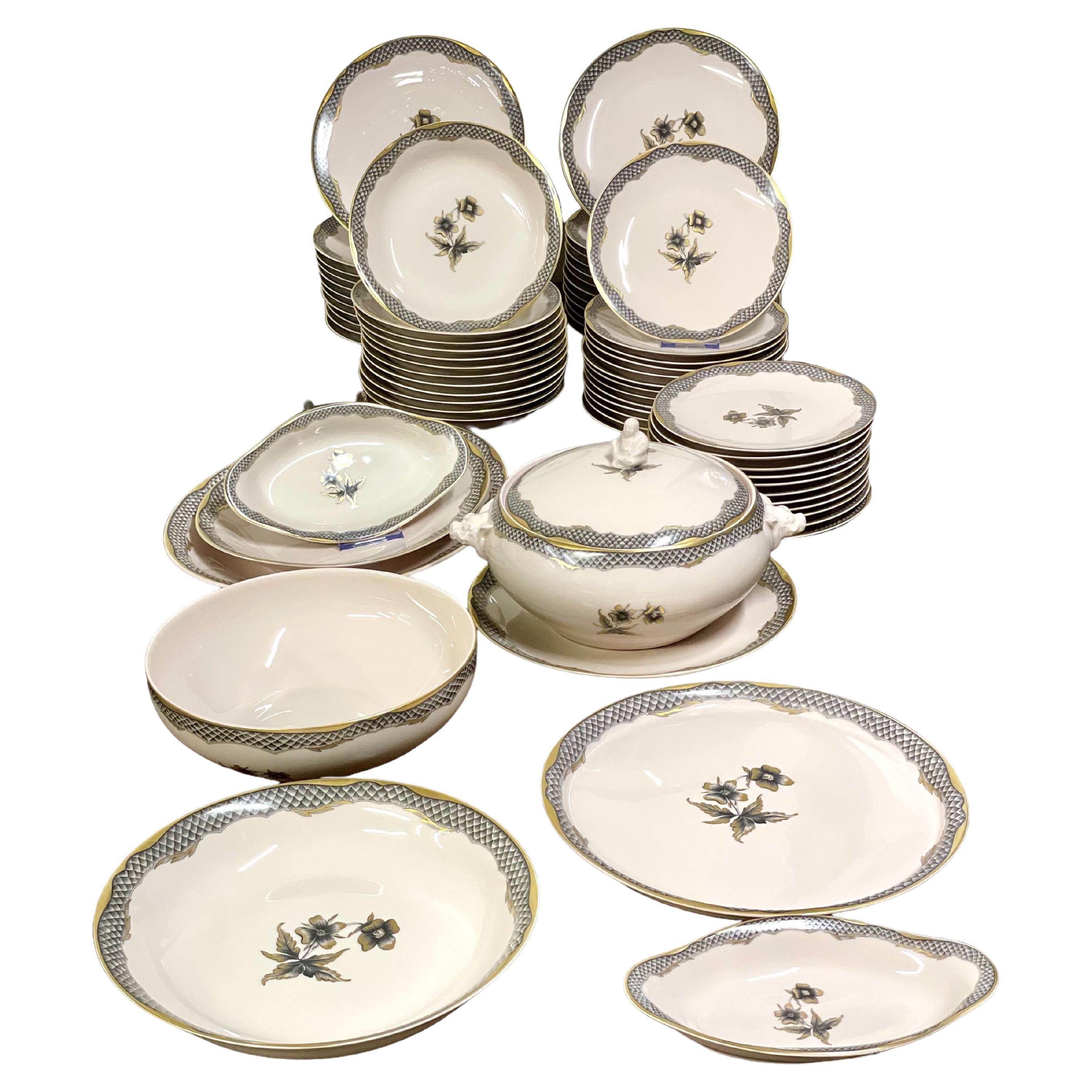 20th Century Dinner Service in Fine Limoges Porcelain By Georges DELILLE For Sale