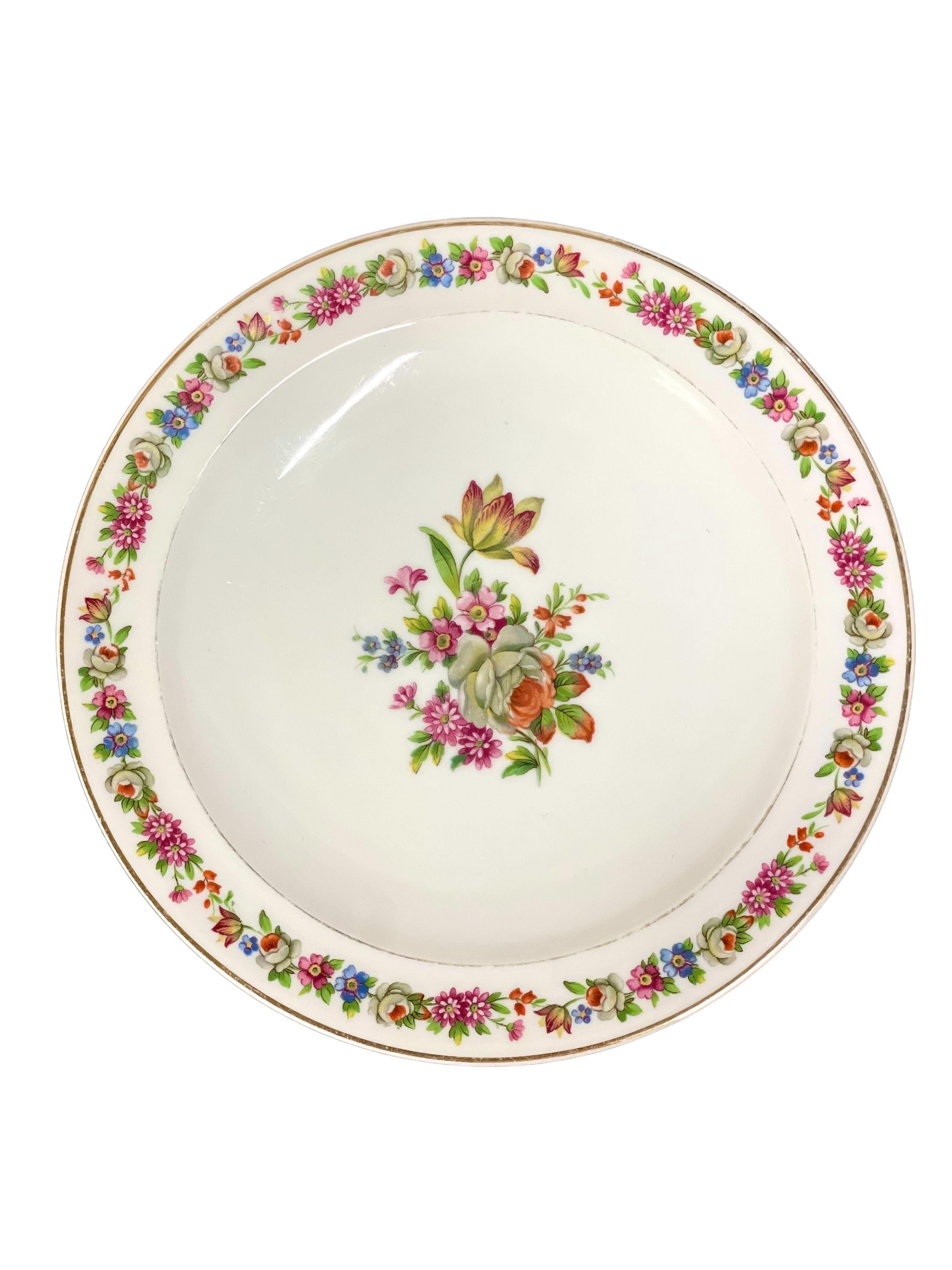 Service de table en porcelaine de Limoges par Raynaud & Cie en vente 4