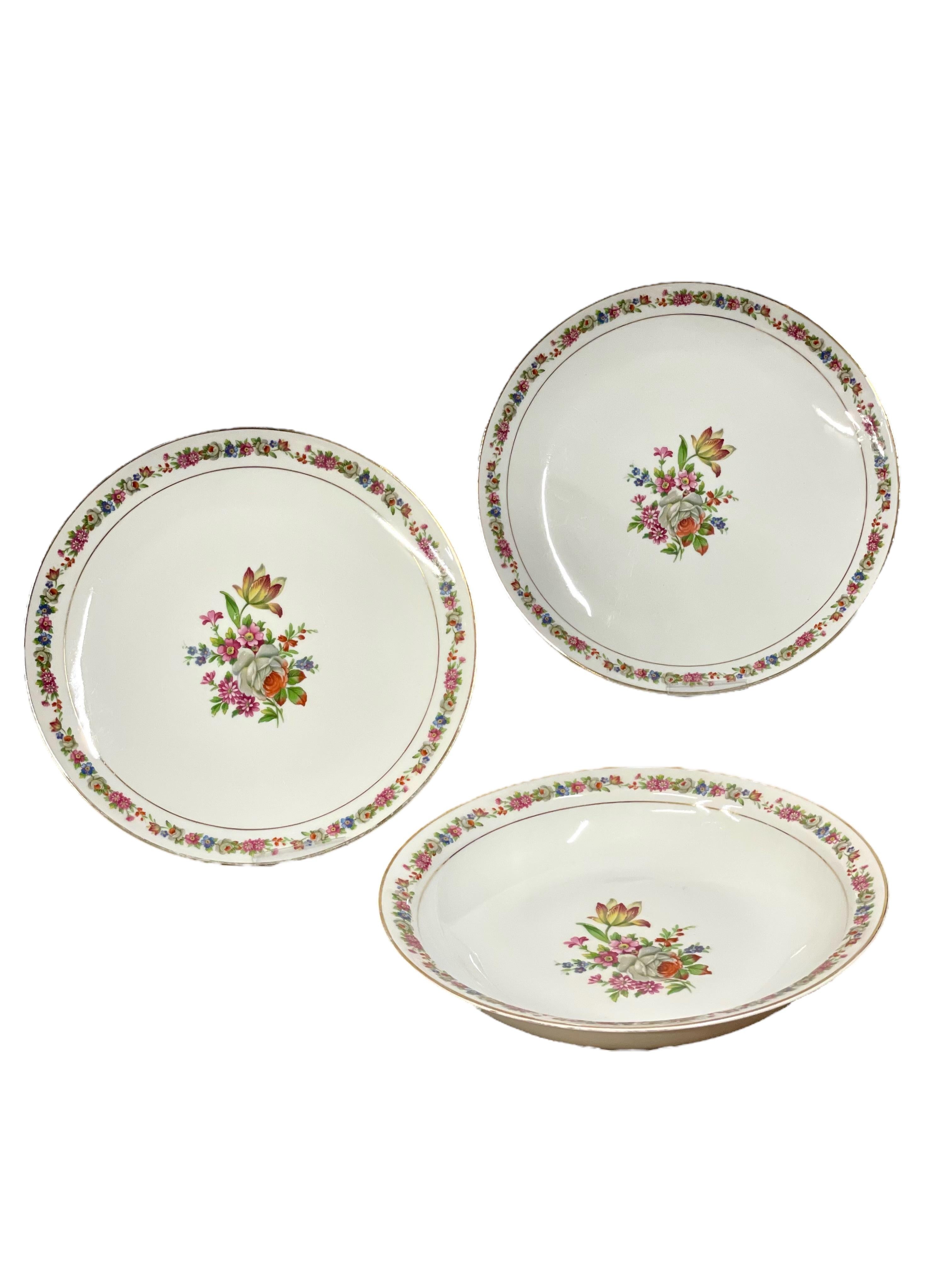 Dinner Service in Limoges Porcelain by Raynaud & Cie 2