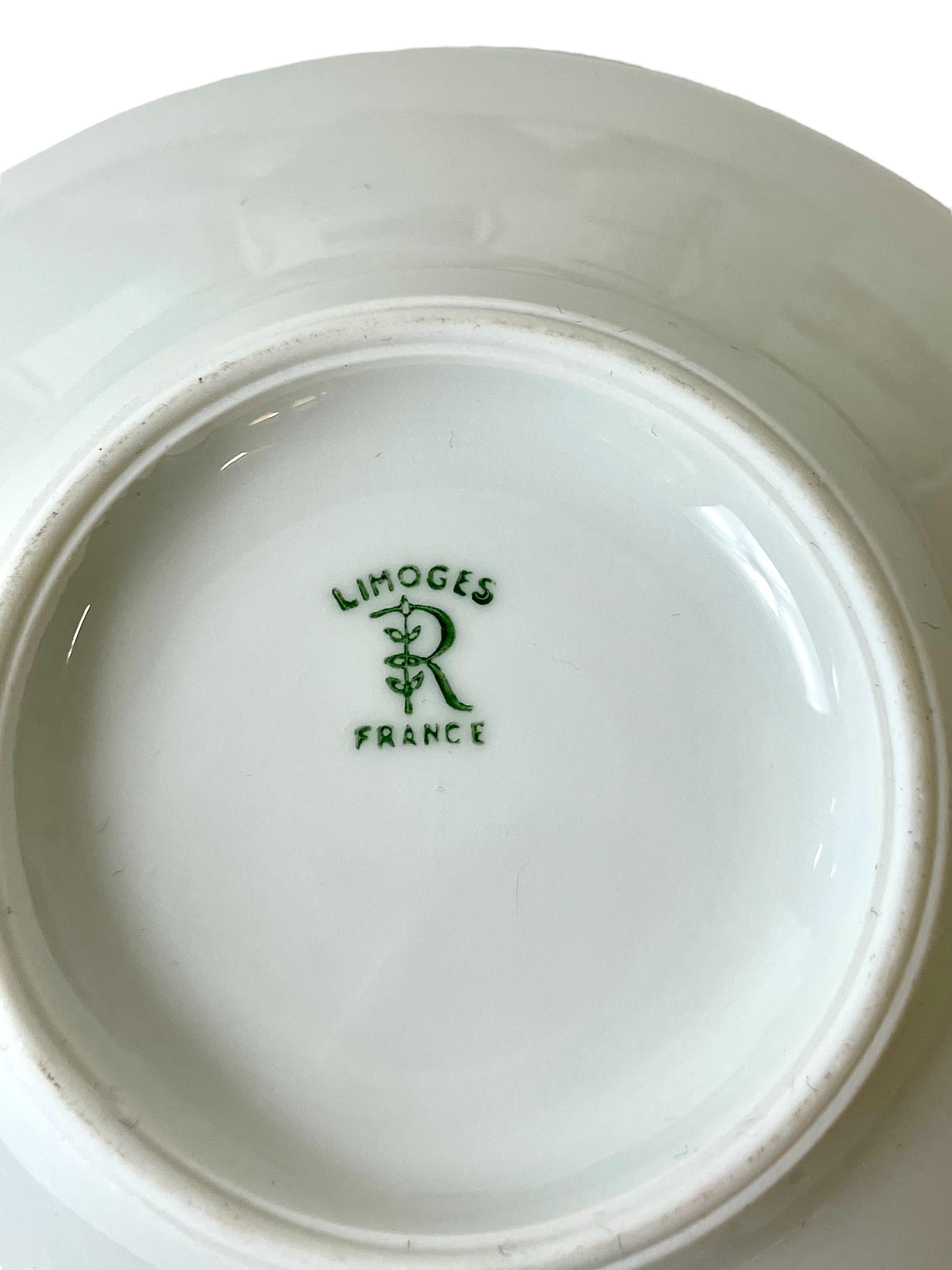 Dinner Service of 65 Pieces in Limoges Porcelain, by Raynaud In Good Condition In LA CIOTAT, FR