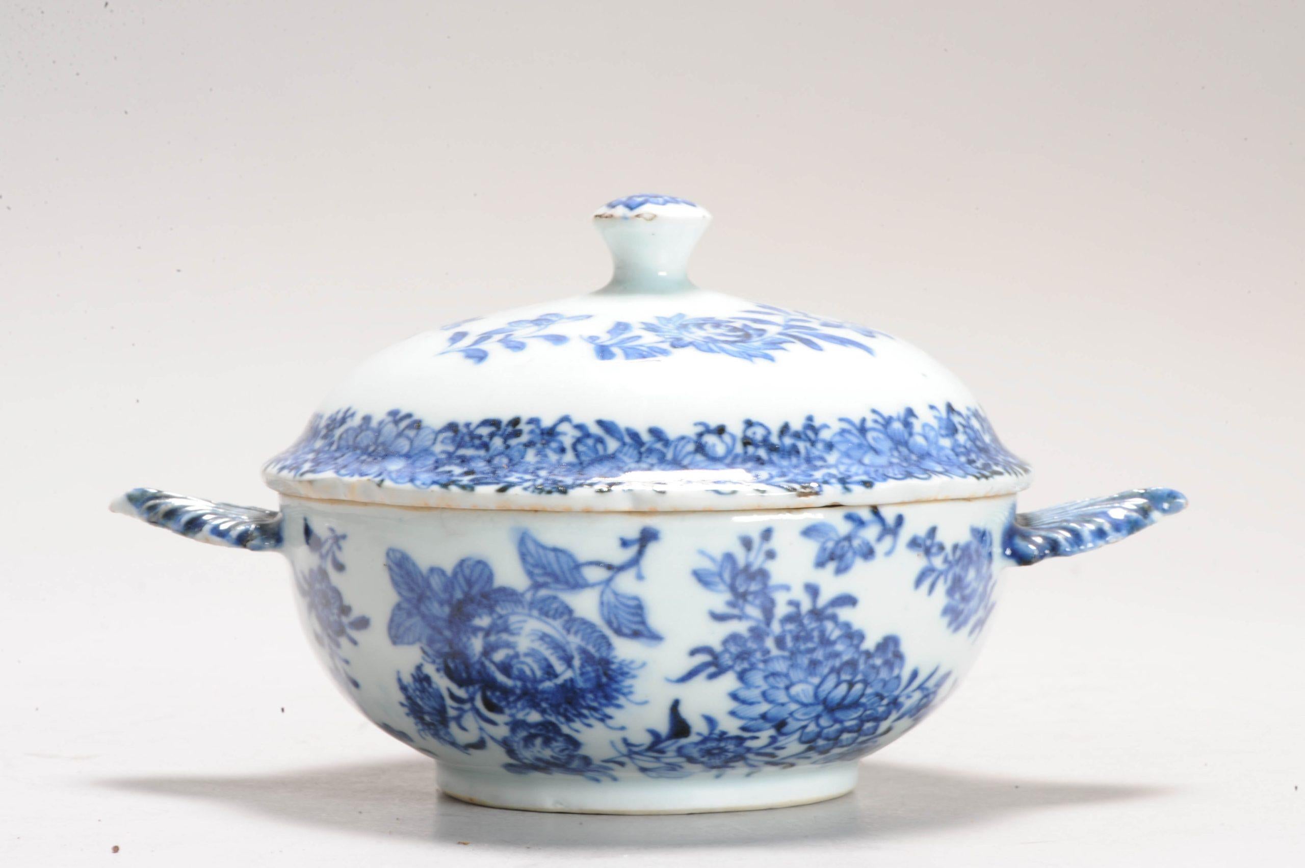 DINNER set de porcelaine chinoise ancienne de la période Kangxi/Yongzheng 18C, bleu et blanc en vente 8