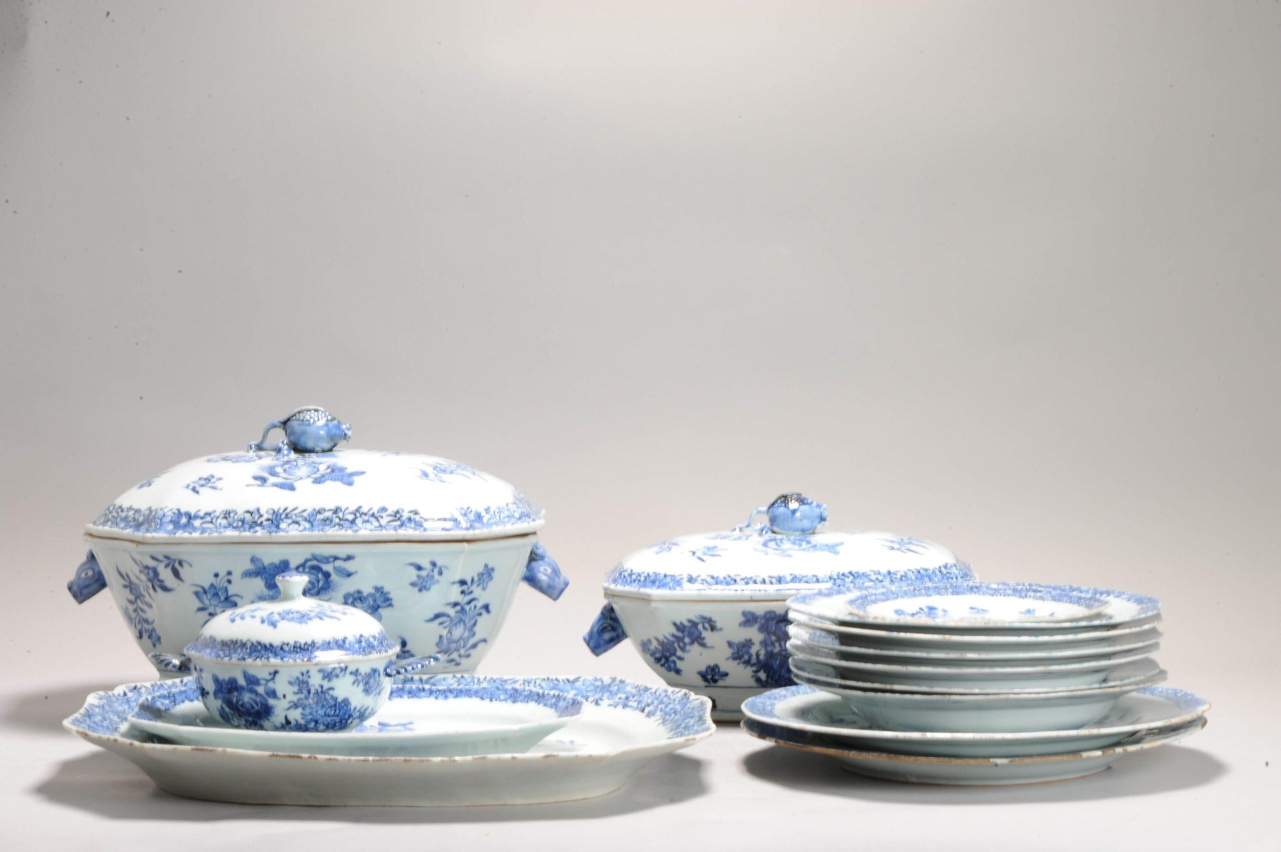 Chinois DINNER set de porcelaine chinoise ancienne de la période Kangxi/Yongzheng 18C, bleu et blanc en vente