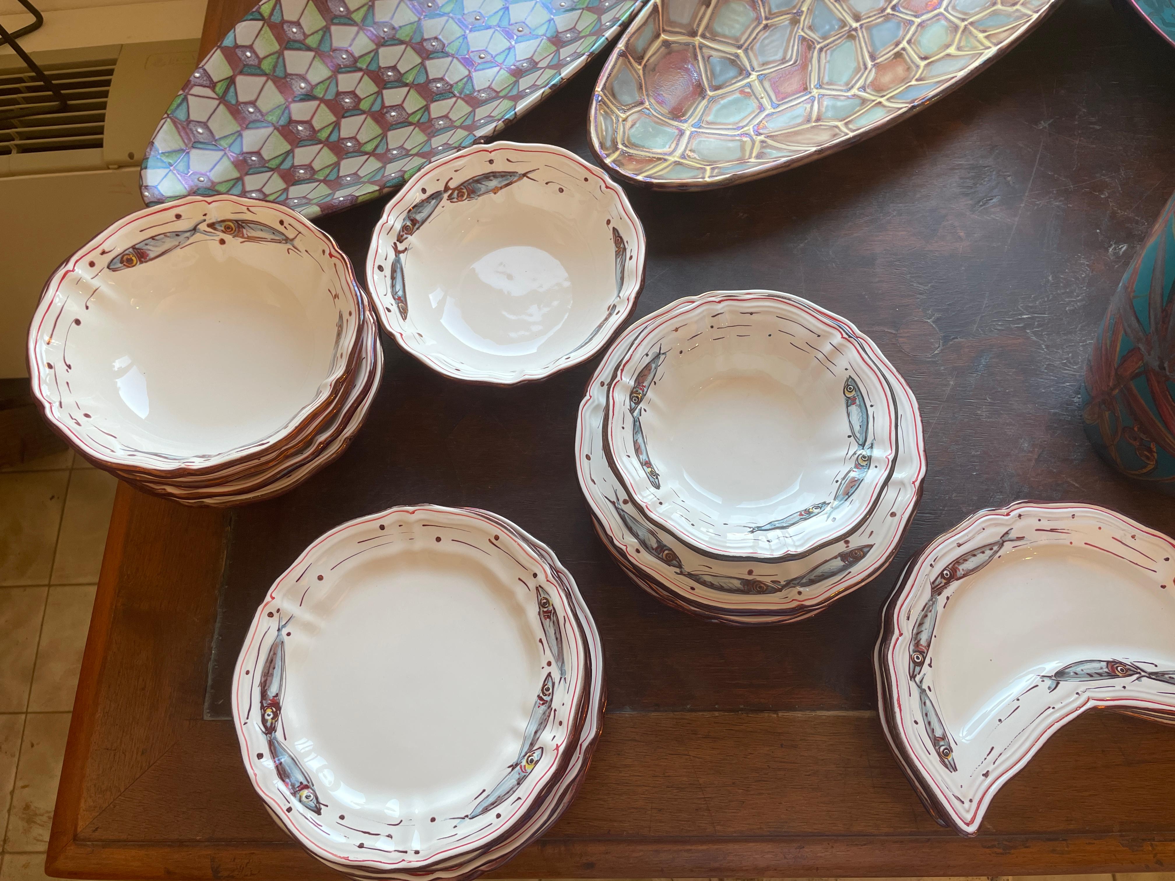 Dinner set for 6  (12 pieces) by Bottega Vignoli Hand Painted Italian Majolica  For Sale 2