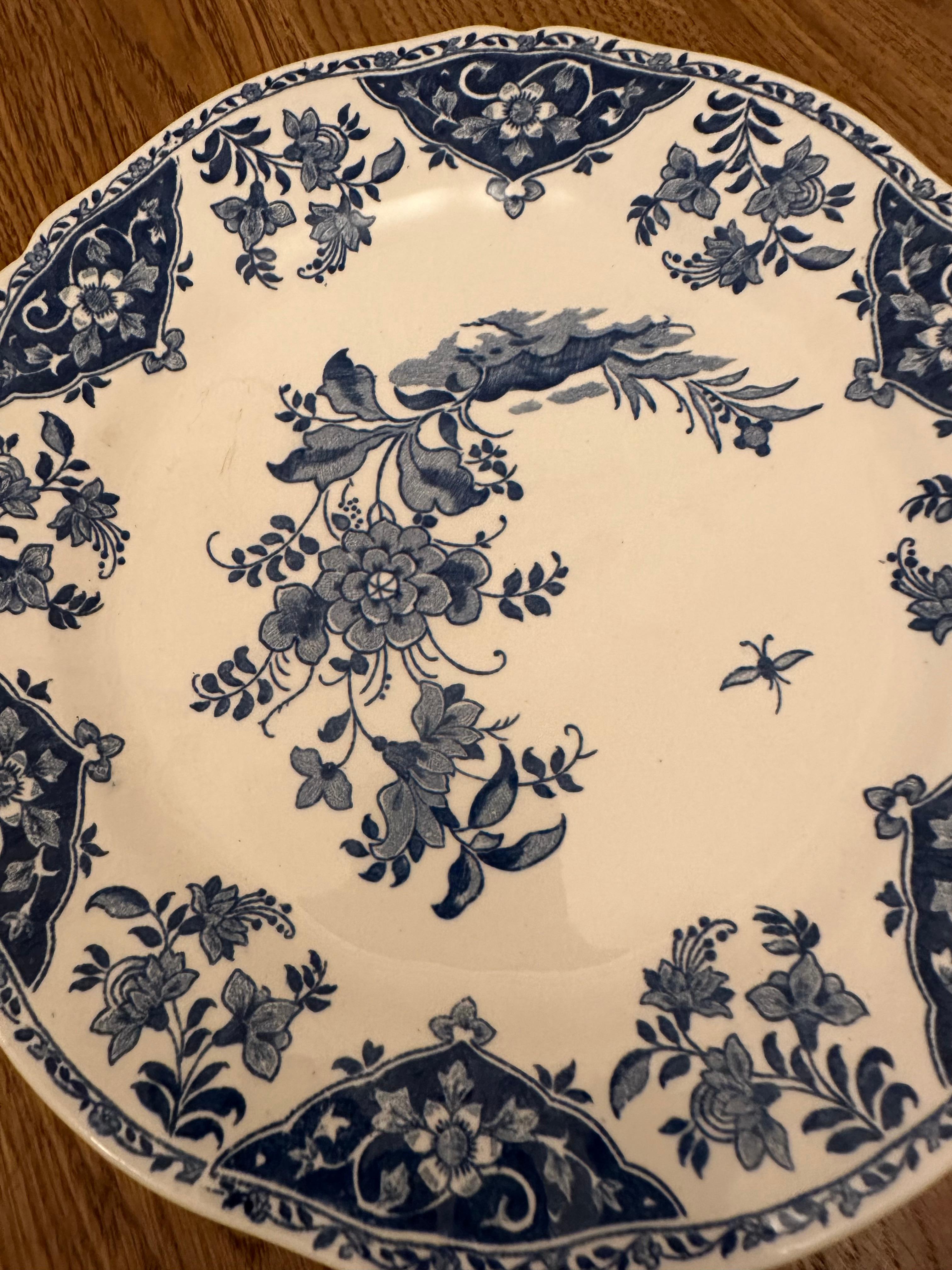 Ensemble de 12 assiettes plates du désert profond décorées de Delft bleu de Gien. France en vente 1