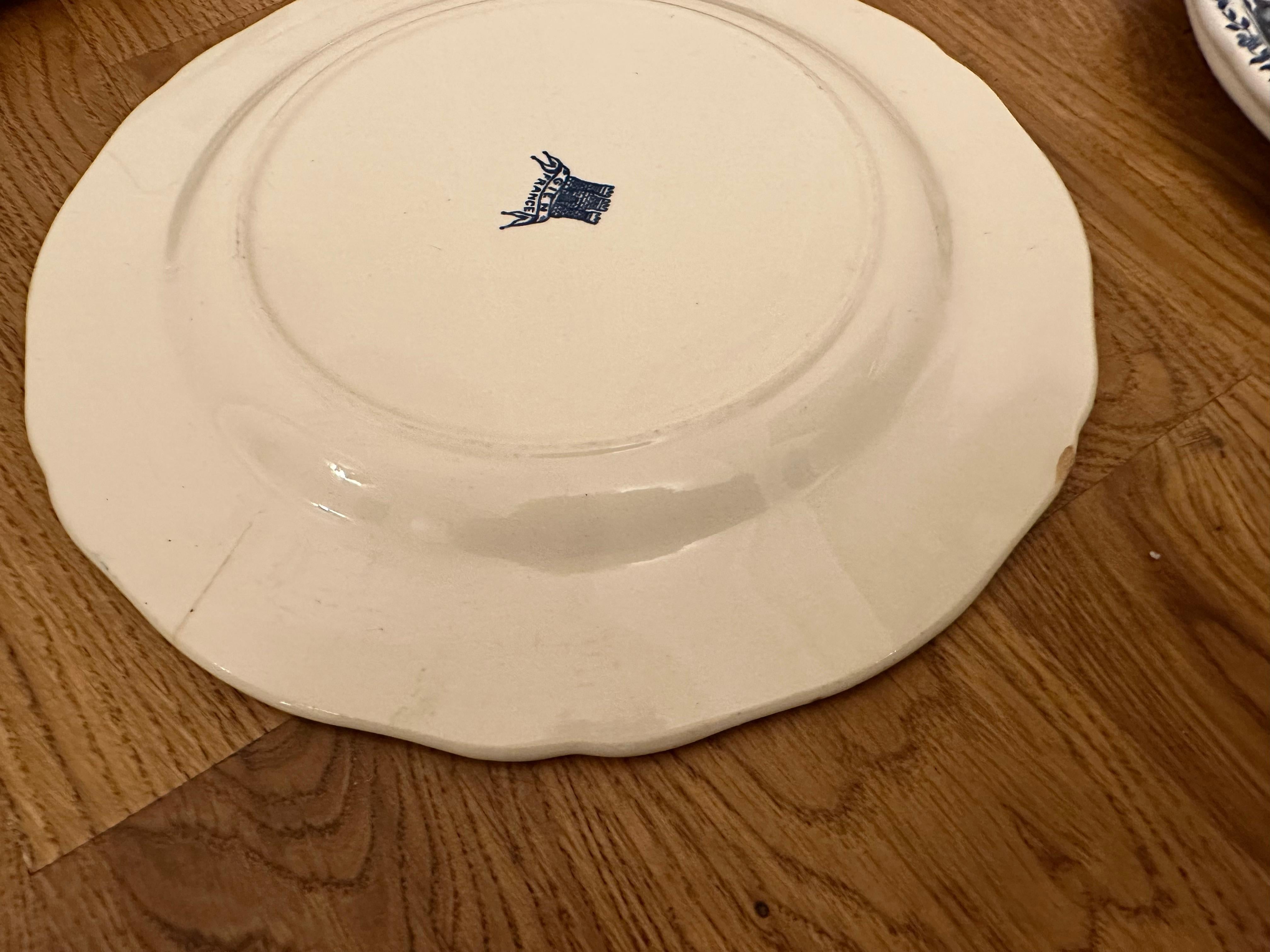 Ensemble de 12 assiettes plates du désert profond décorées de Delft bleu de Gien. France en vente 2