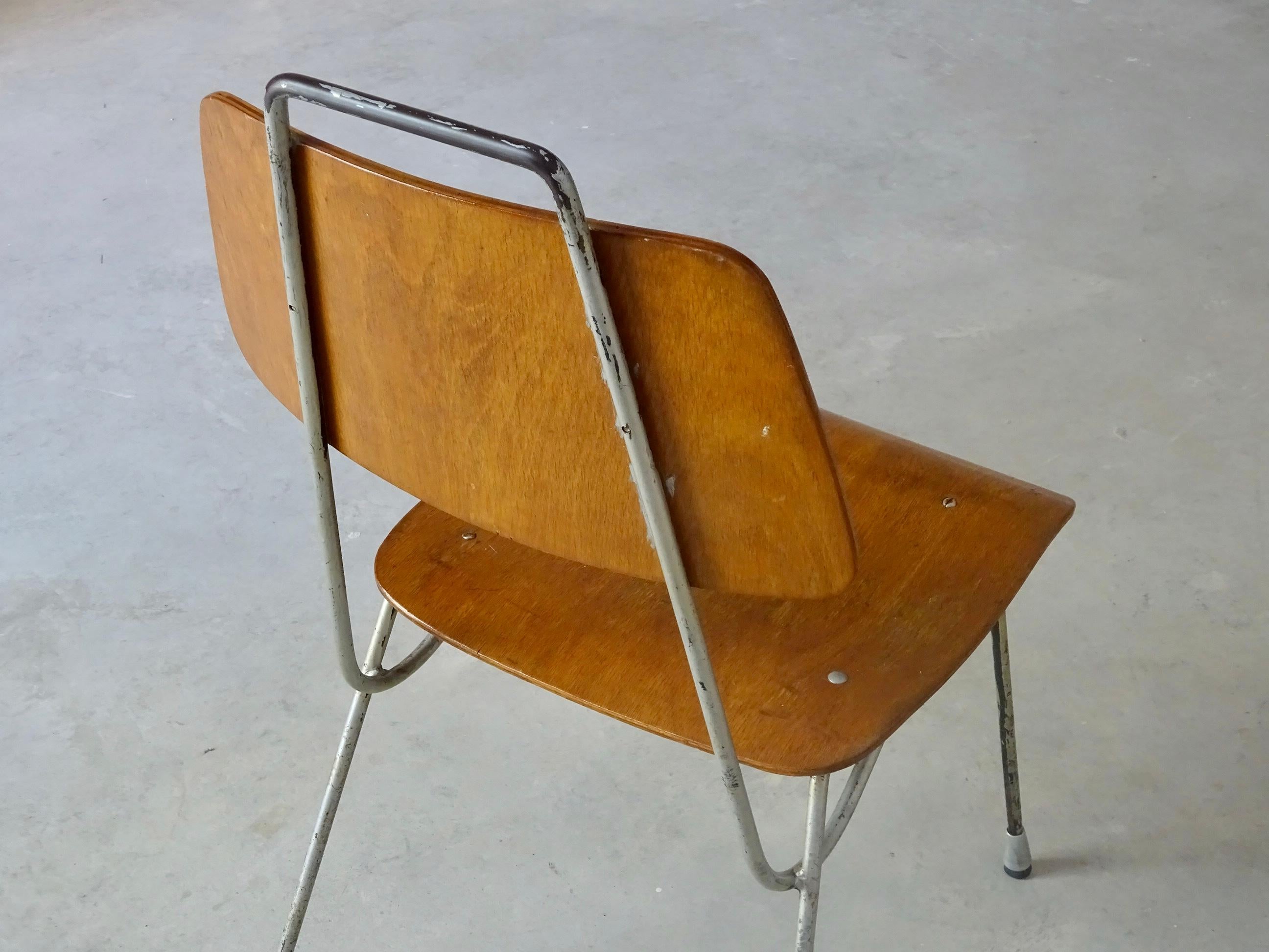 Esszimmerstuhl, entworfen von Antoni De Moragas ''Grup R'', 1950er Jahre (Spanisch) im Angebot