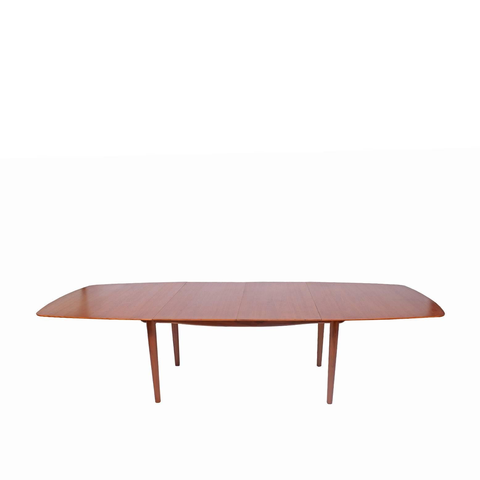Dining Table Design by Finn Juhl Mfg. Baker Model #560 In Good Condition In Hudson, NY
