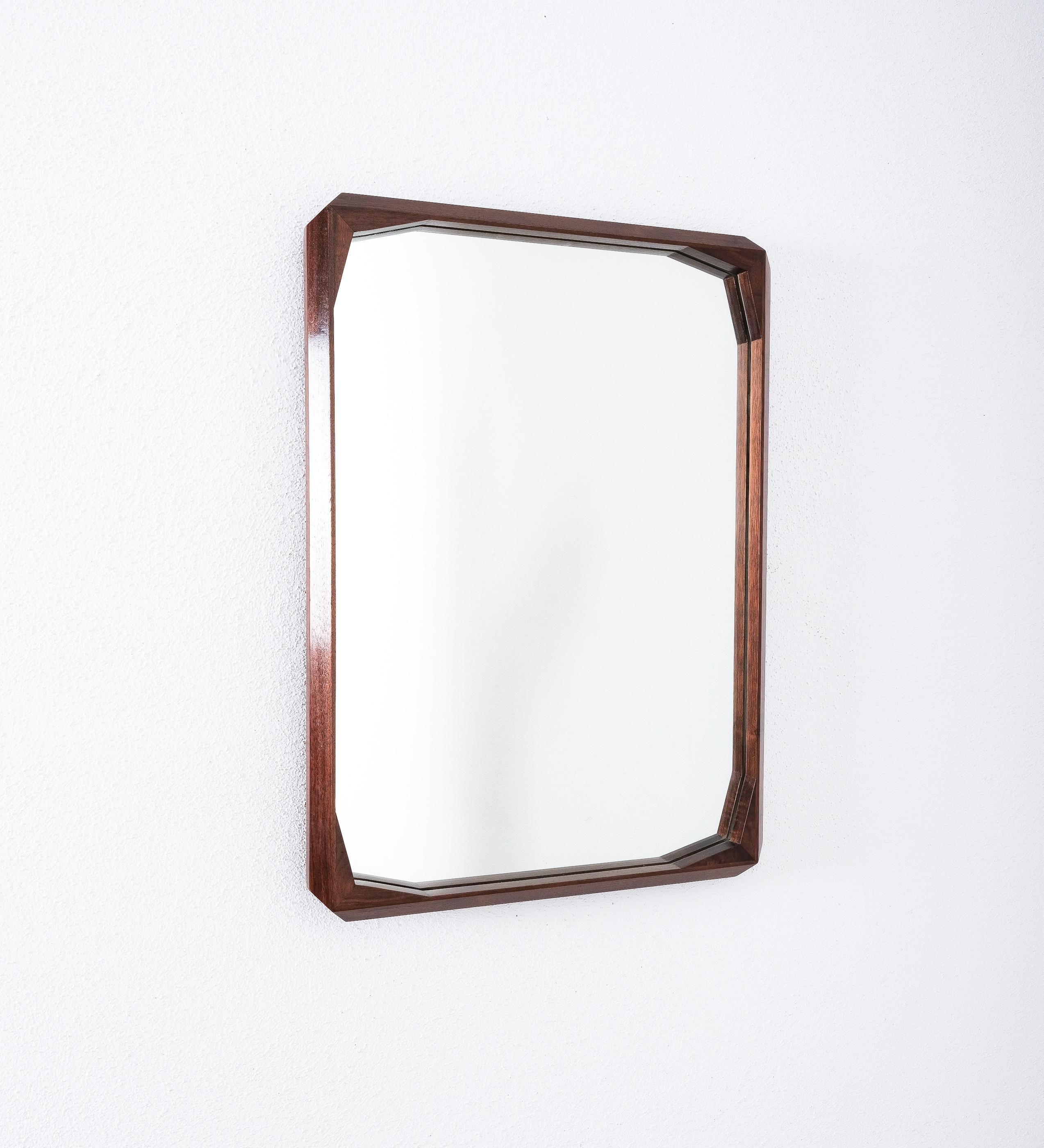 Miroir en noyer de Dino Cavalli, moderne du milieu du siècle, Italie en vente 2