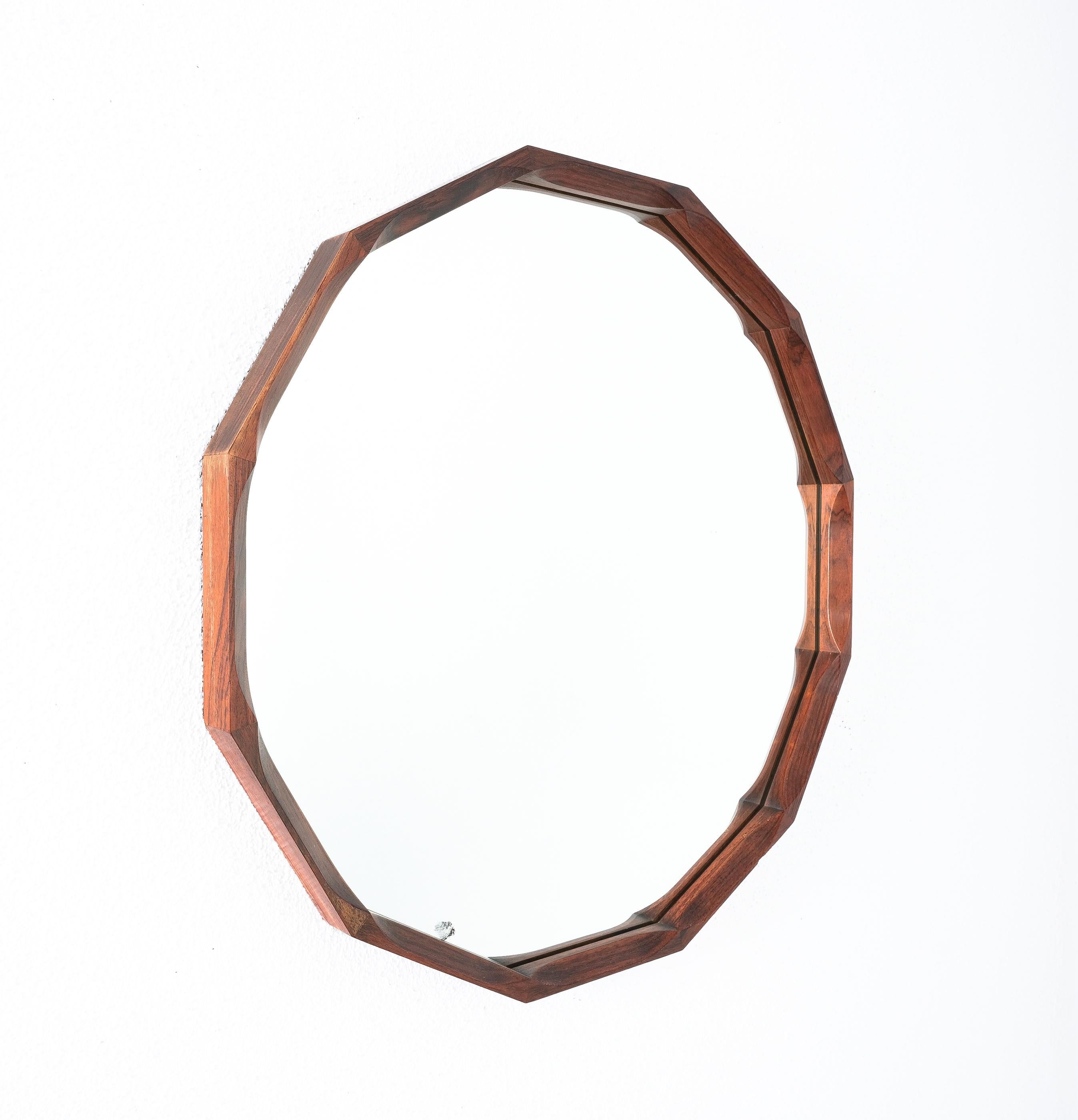 Mid-Century Modern Dino Cavalli Walnut Mirror, Mid-century modern, Italy For Sale