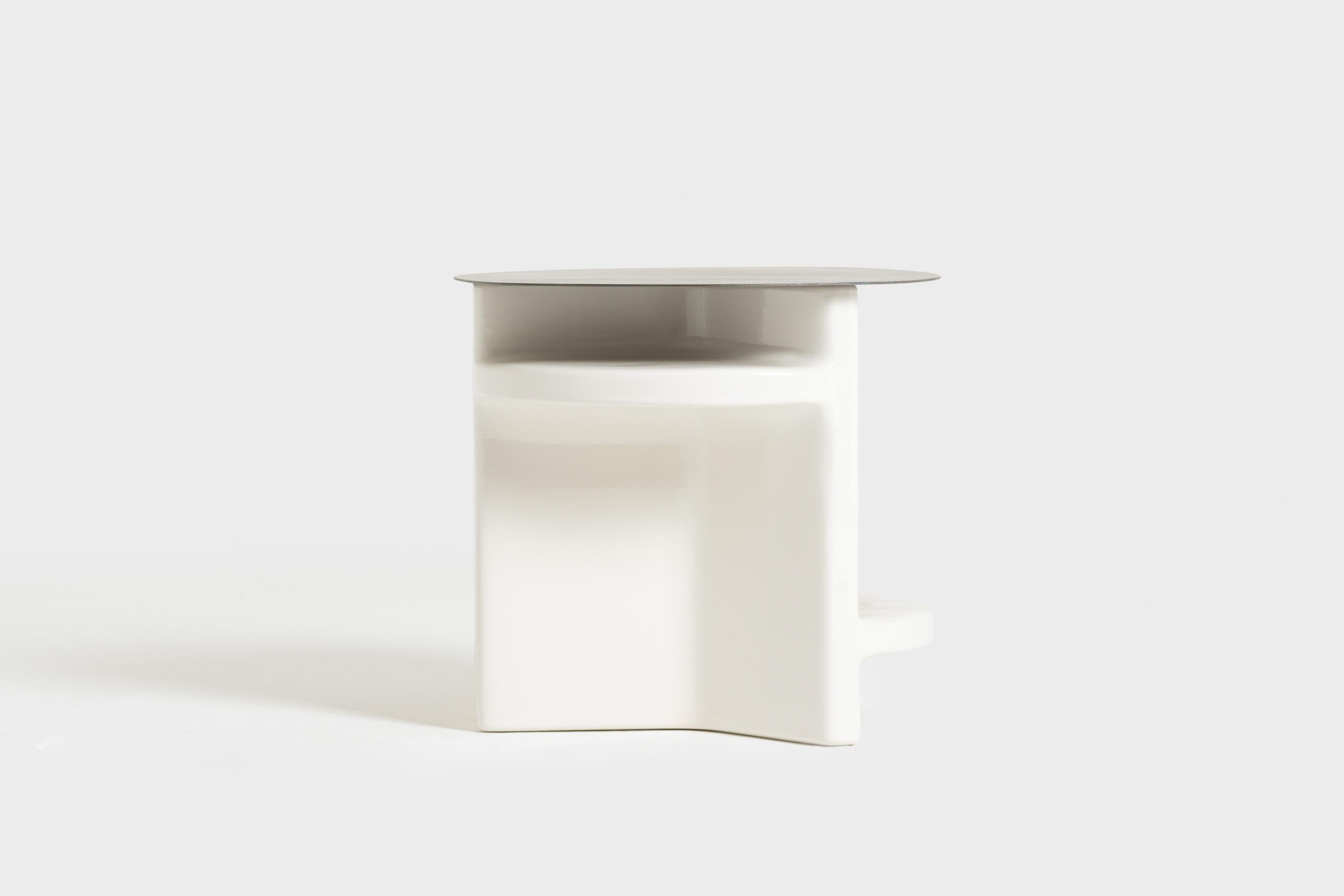 Table Dino en béton et laiton oxydé par Matteo Cibic Excellent état - En vente à Milano, Lombardia