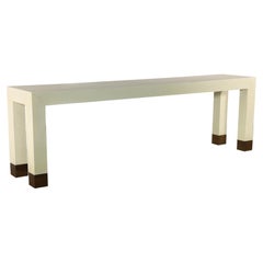 Console moderna Dino Linen con sabot in bronzo di Costantini, personalizzabile