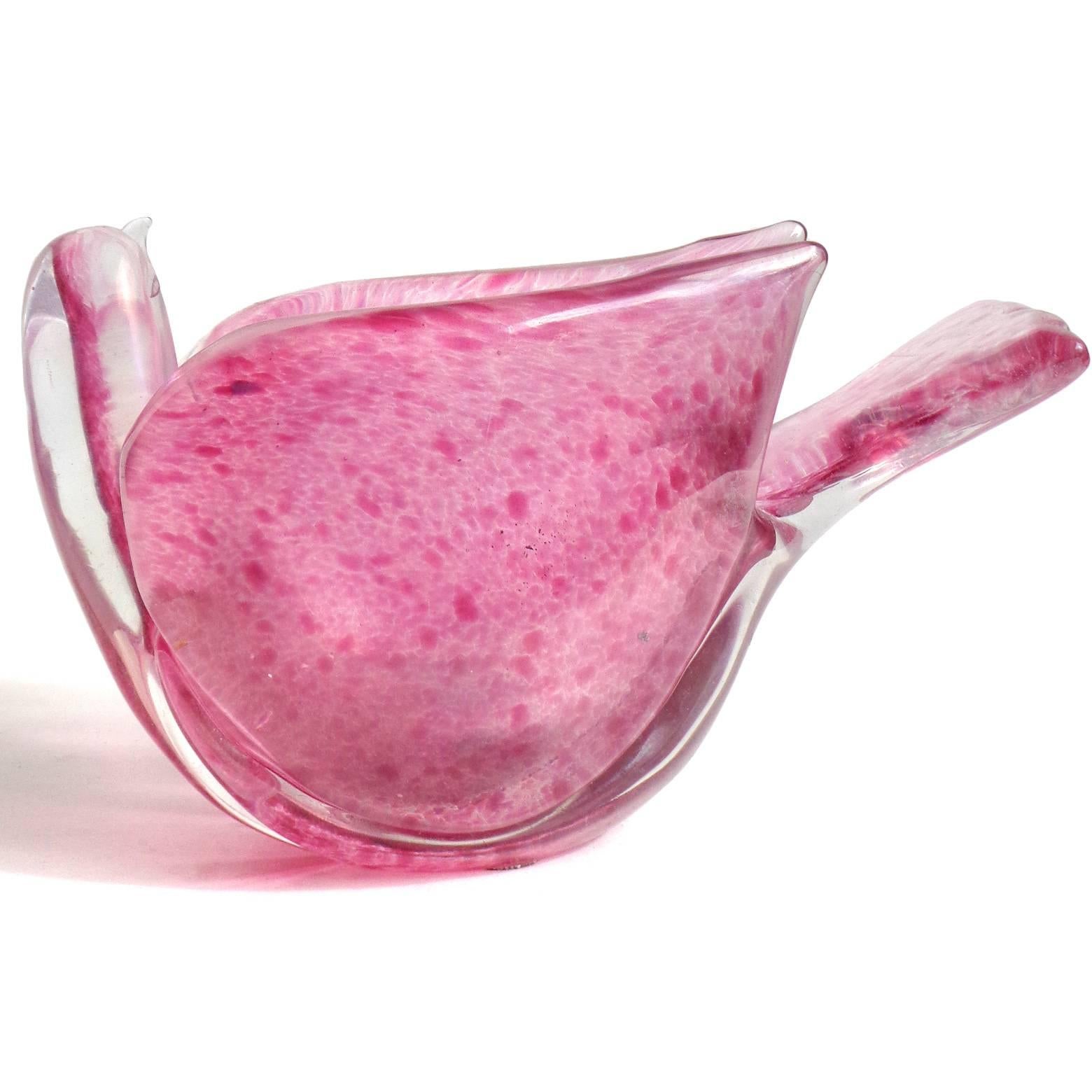 Hand-Crafted Dino Martens Aureliano Toso Murano Pink Iridescent Italian Art Glass Bird Bowl