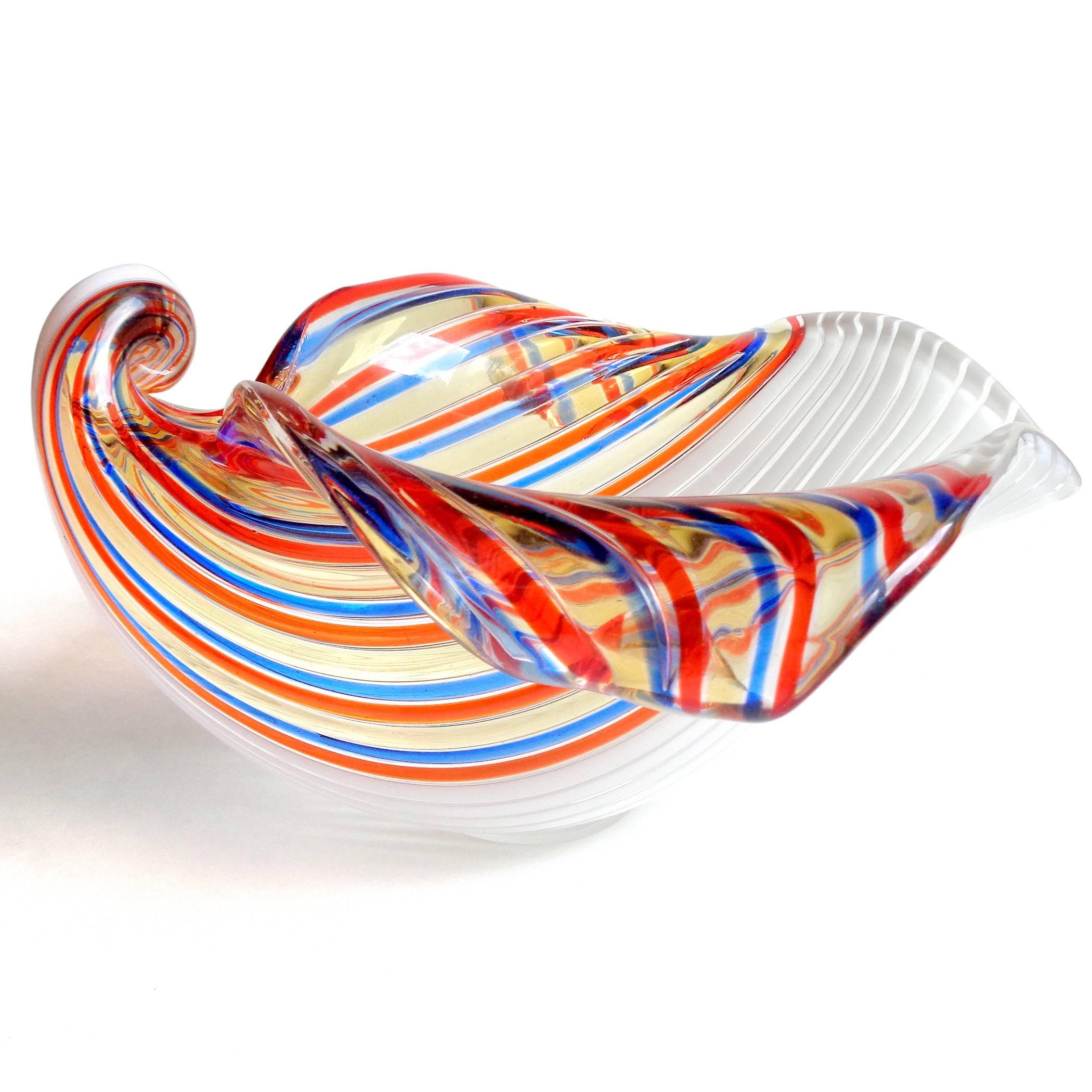 Mid-Century Modern Dino Martens Aureliano Toso Murano Ribbons Italian Art Glass Seashell Bowl
