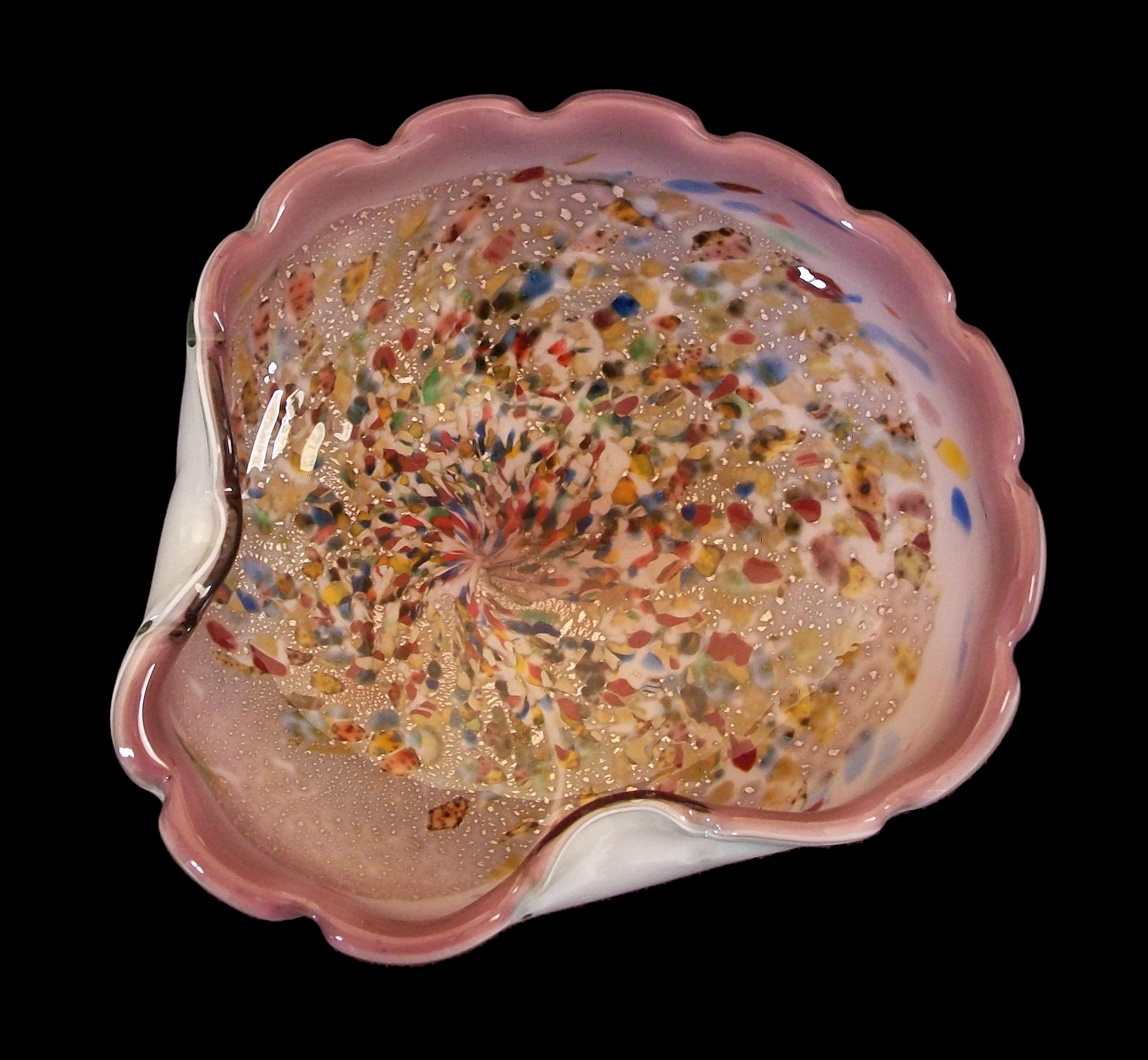 Hand-Crafted DINO MARTENS - AVEM - Murano 'Confetti Glass' Bowl - Italy - Mid 20th Century For Sale