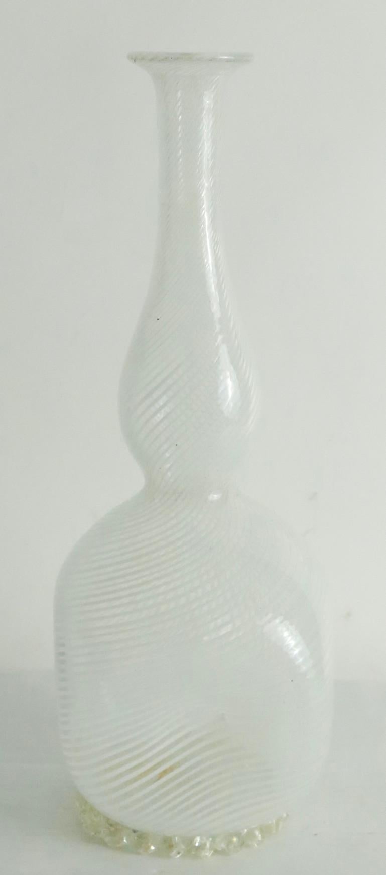 Dino Martens for Aureliano Toso Mazza Filigrana Murano Art Glass Vase For Sale 1