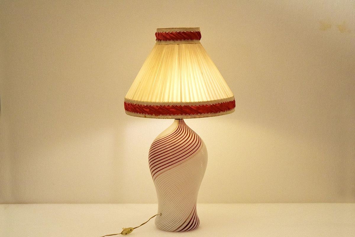 Dino Martens for Aureliano Toso Murano mezza filigrana table lamp from the 1950s For Sale 5