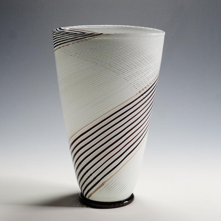 Italian Dino Martens for Aureliano Toso Vase in Filigree Glass ca. 1950s For Sale