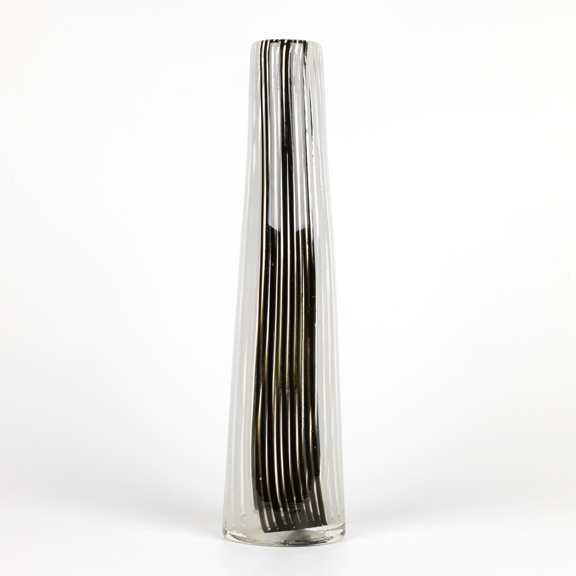 Dino Martens Italian Murano Bianca Nero Art Glass Vase 3