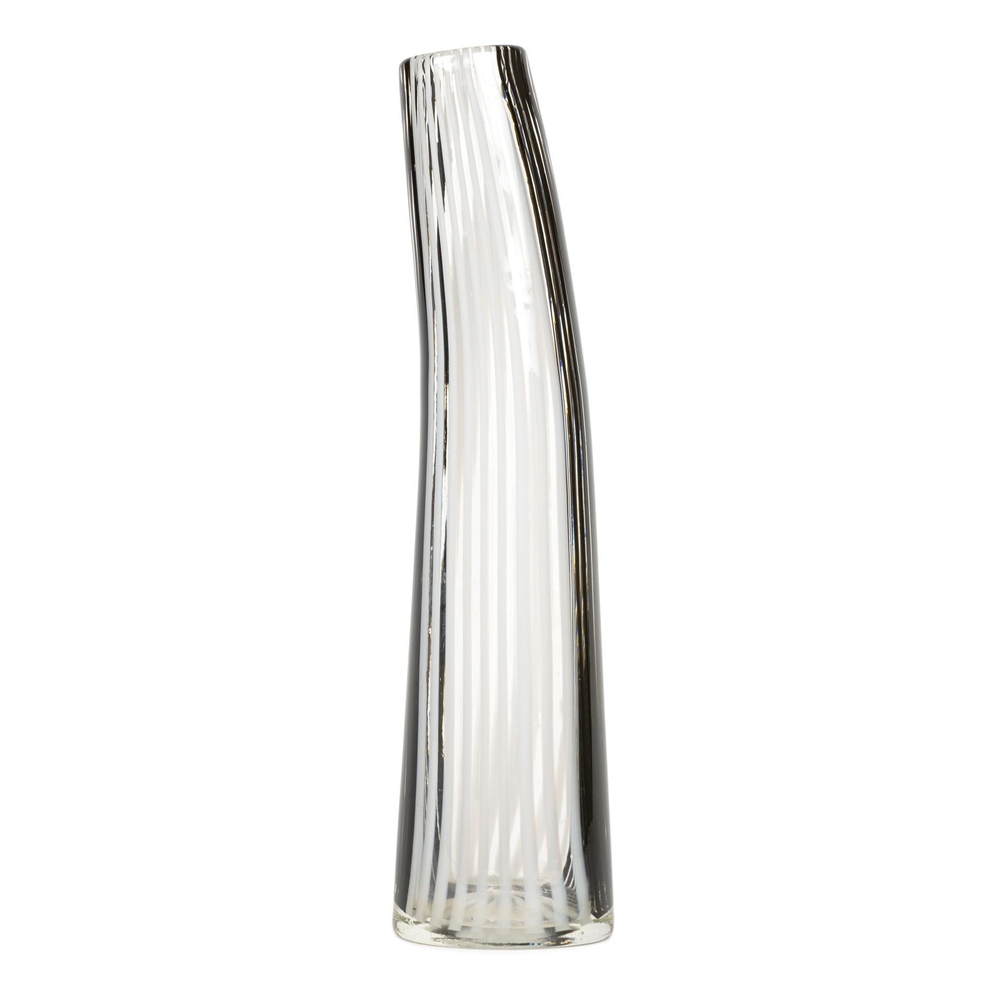 Dino Martens Italian Murano Bianca Nero Art Glass Vase In Good Condition In Bishop's Stortford, Hertfordshire
