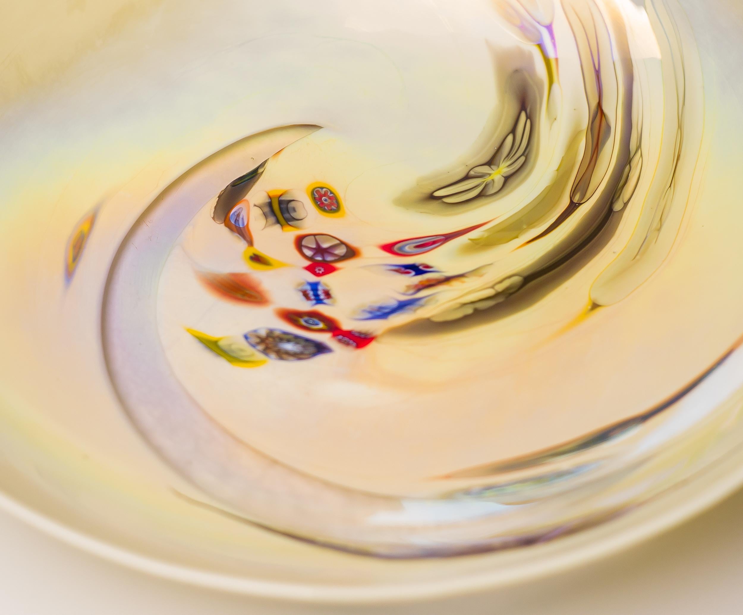 italien Grand bol en verre Dino Martens en vente