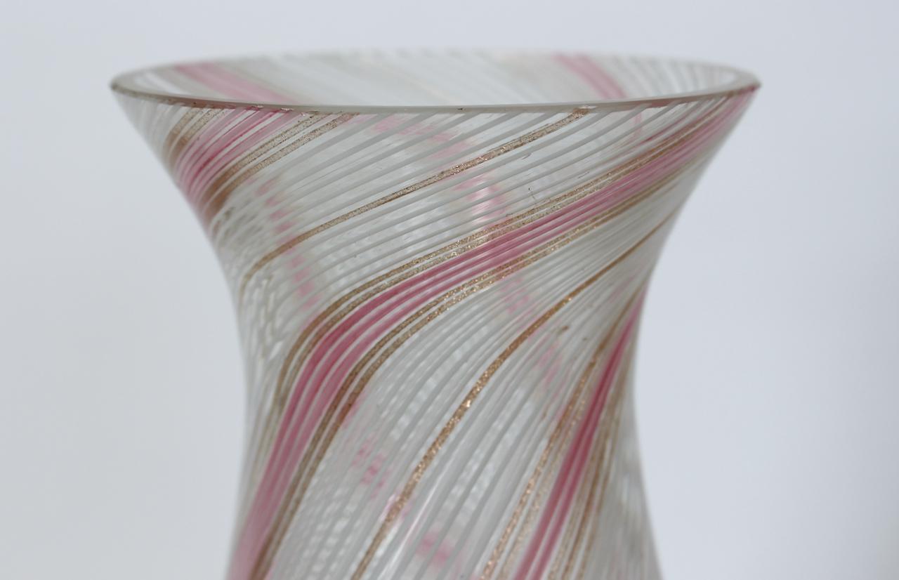 Dino Martens Mezza Filigrana Pink, White & Rose Gold Murano Vase, 1950's For Sale 2