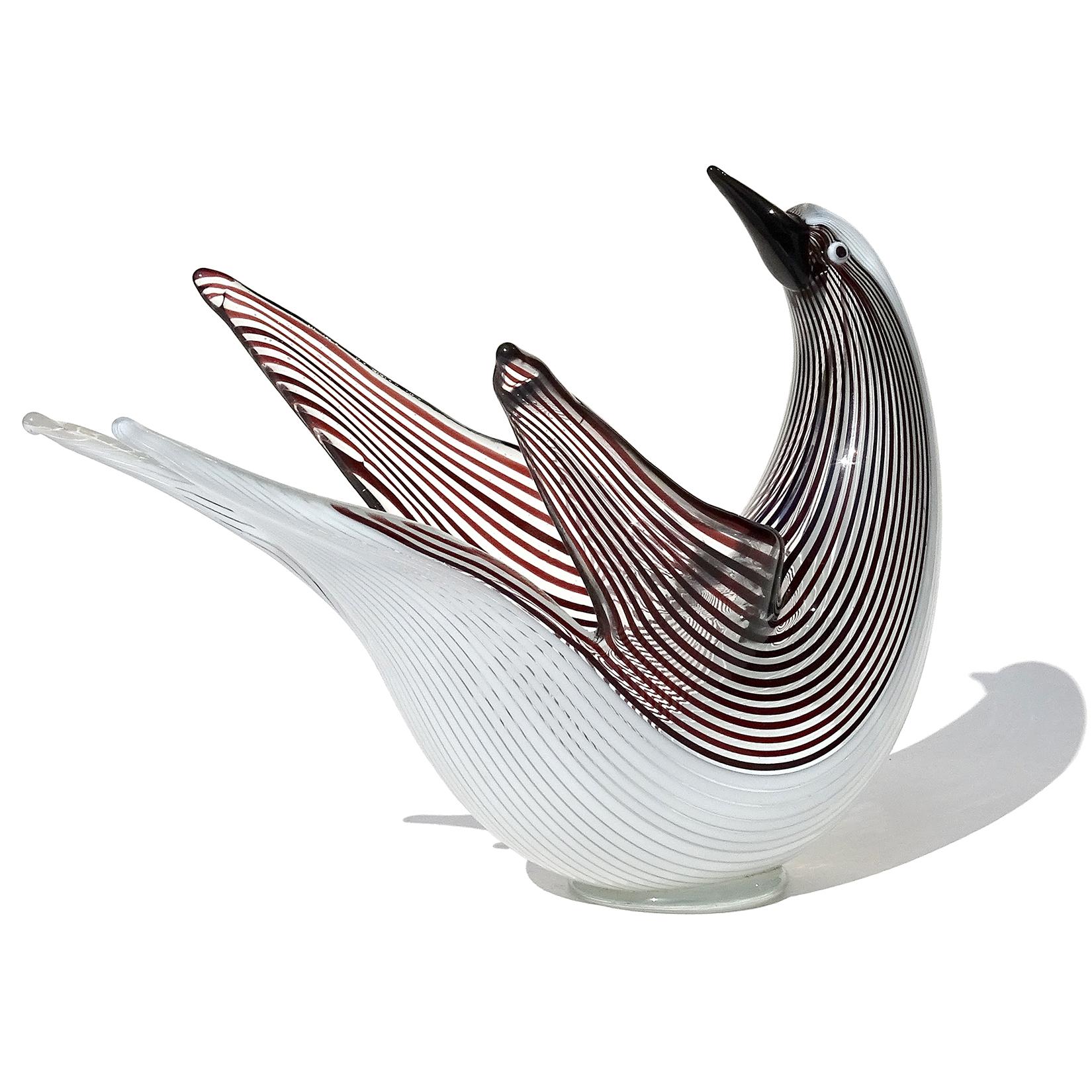 Mid-Century Modern Dino Martens Murano Black White Ribbons Italian Art Glass Sculptural Bird Bowl