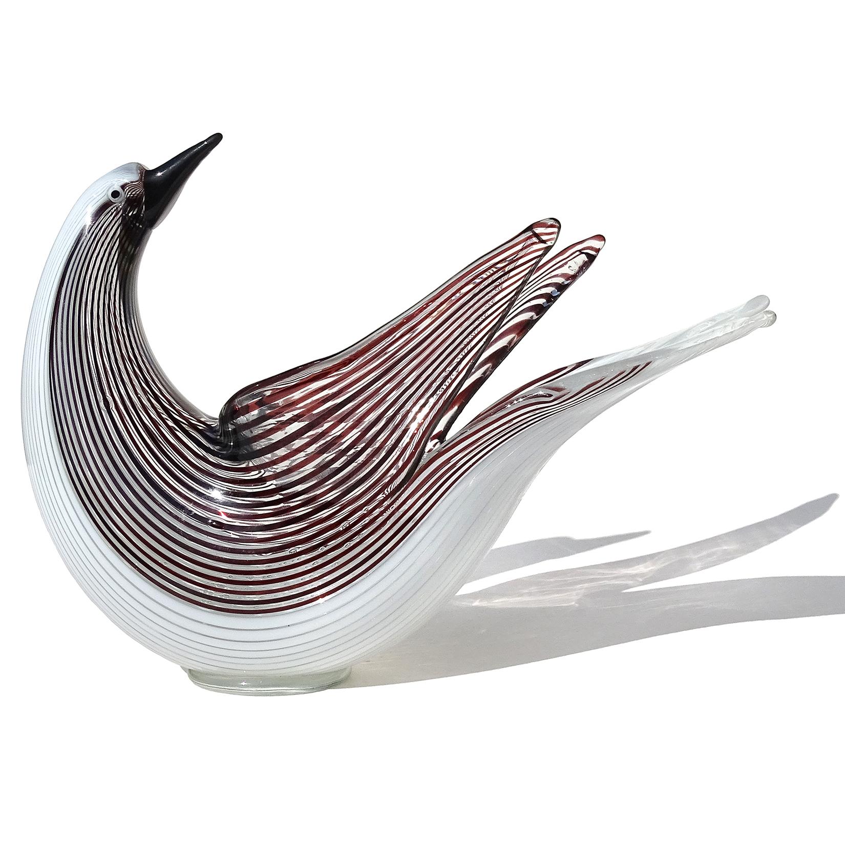Dino Martens Murano Black White Ribbons Italian Art Glass Sculptural Bird Bowl In Good Condition In Kissimmee, FL