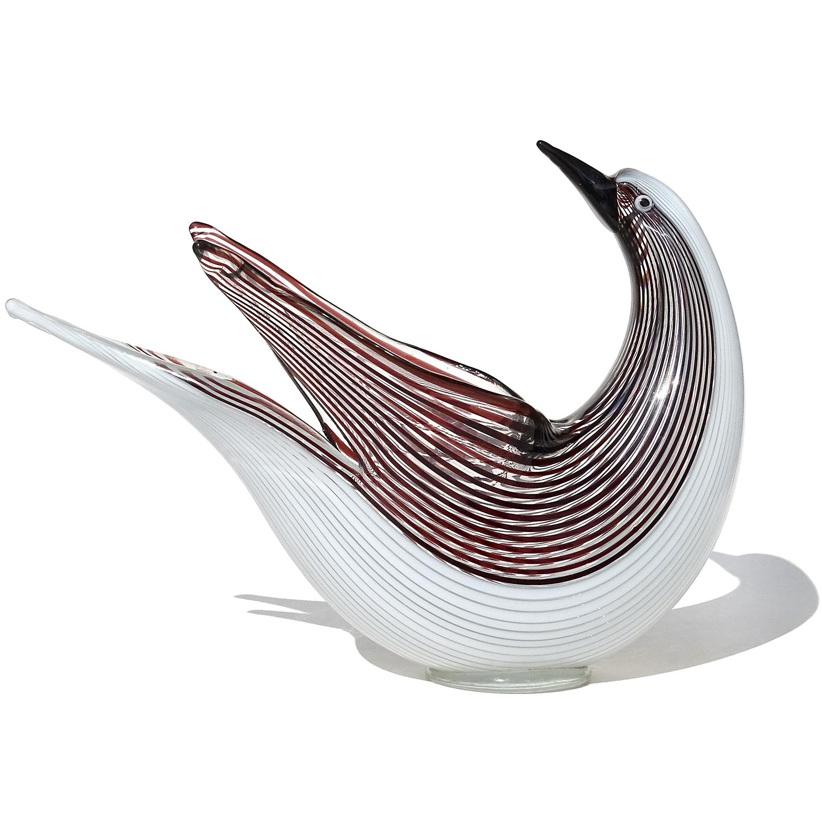 20th Century Dino Martens Murano Black White Ribbons Italian Art Glass Sculptural Bird Bowl