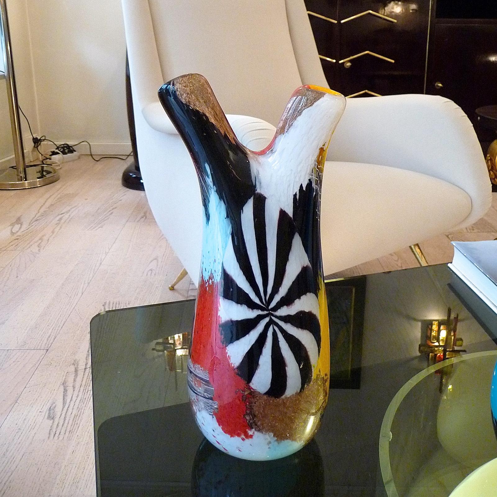 Mid-Century moderno Dino Martens Vaso a doppio collo in vetro artistico italiano Oriente multicromatico di Murano in vendita